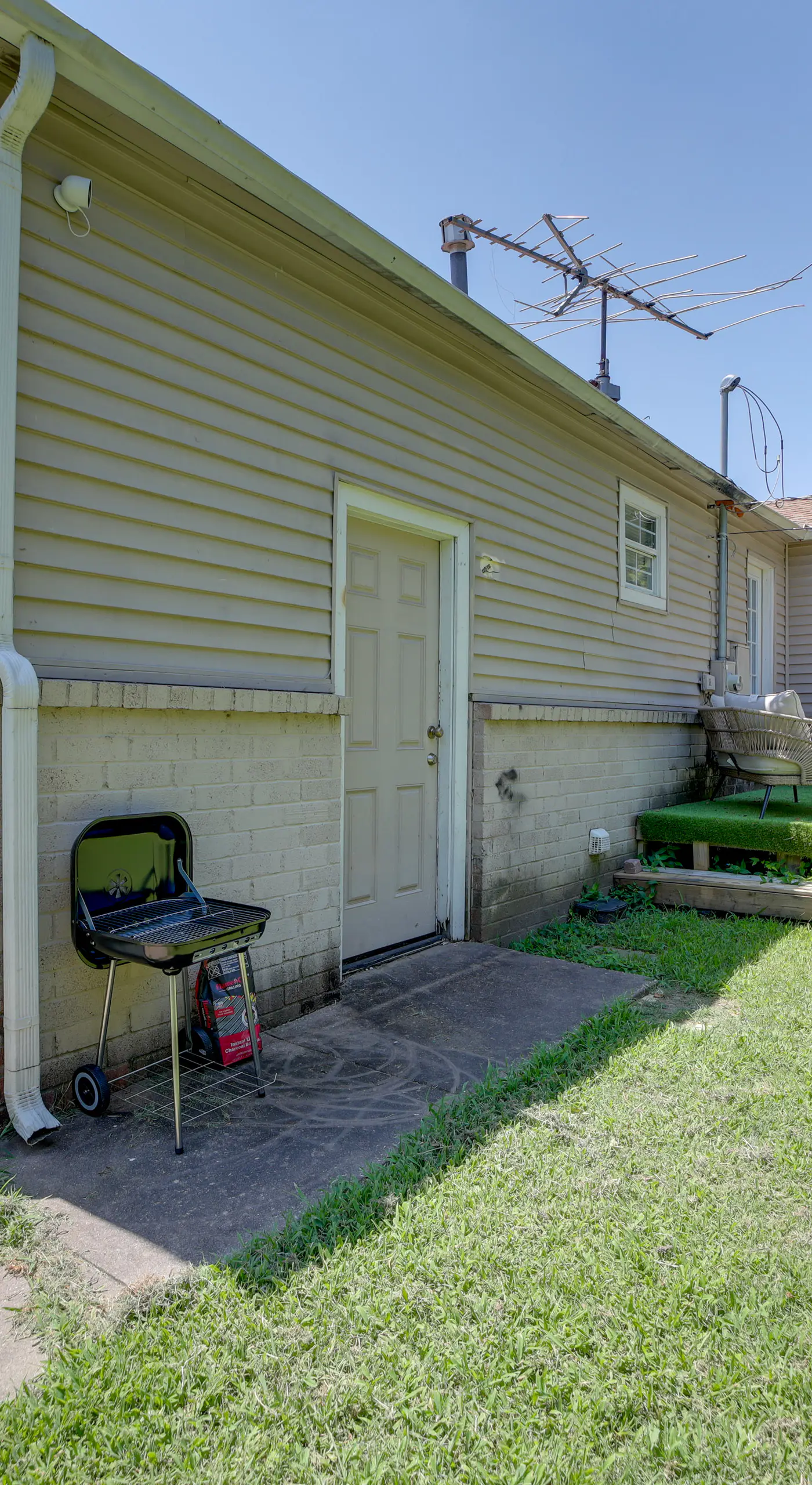 1 Mi to Tulsa Arts District: Home w/ Yard!