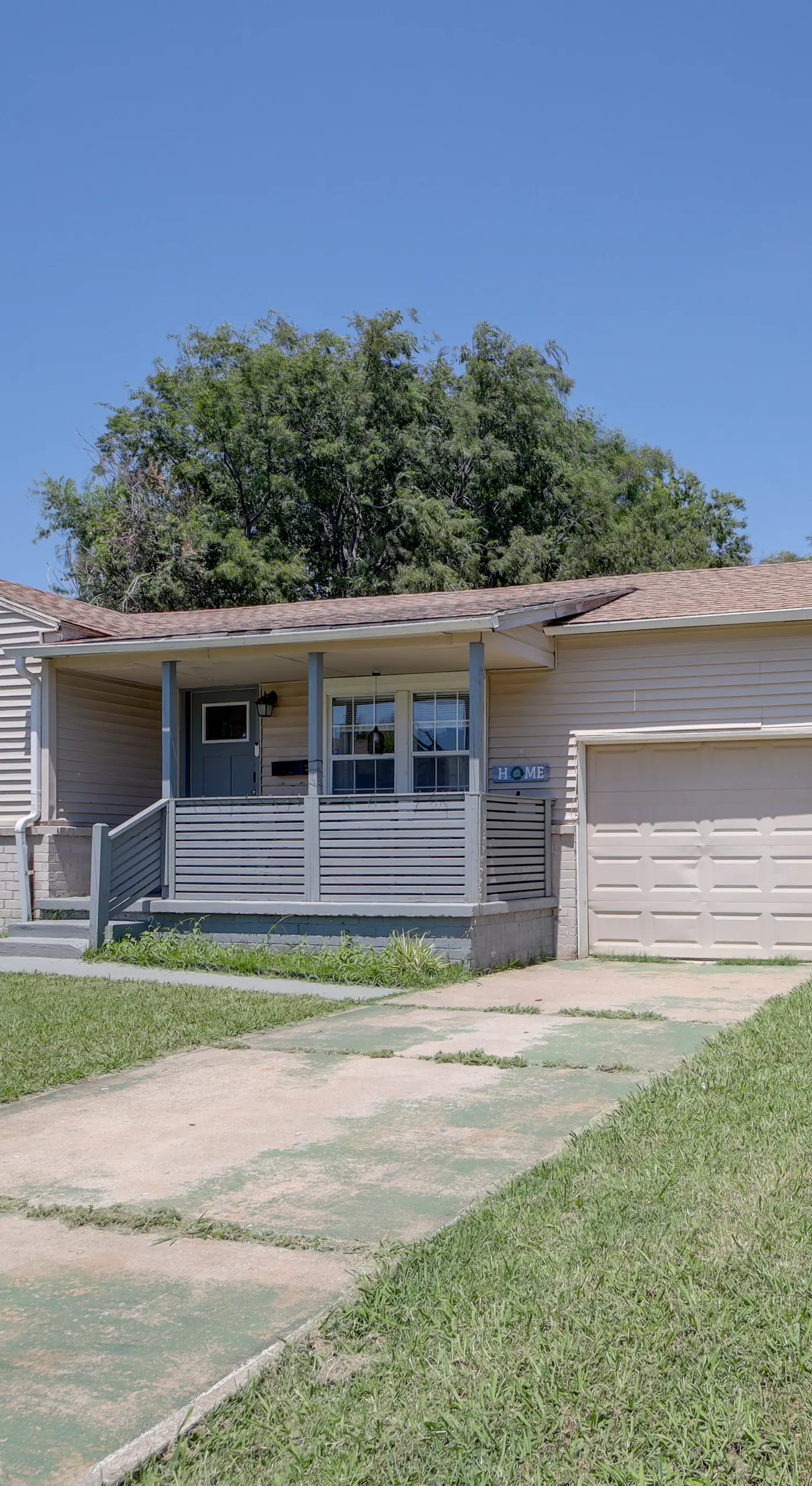 1 Mi to Tulsa Arts District: Home w/ Yard!