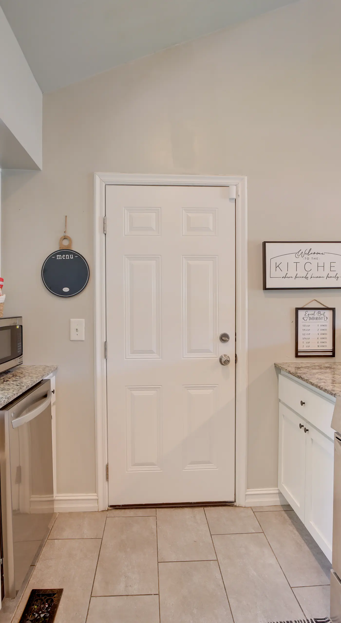 1 Mi to Tulsa Arts District: Home w/ Yard!
