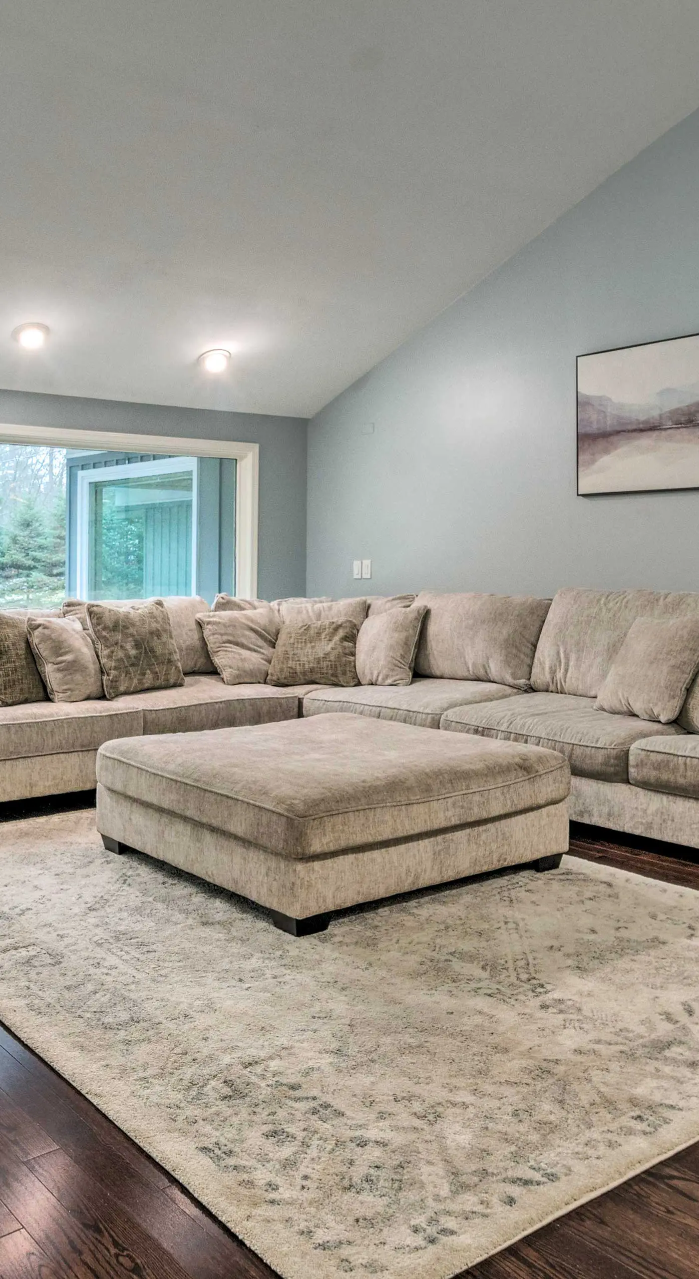Spacious Rochester Home w/ Heated Pool & Hot Tub!