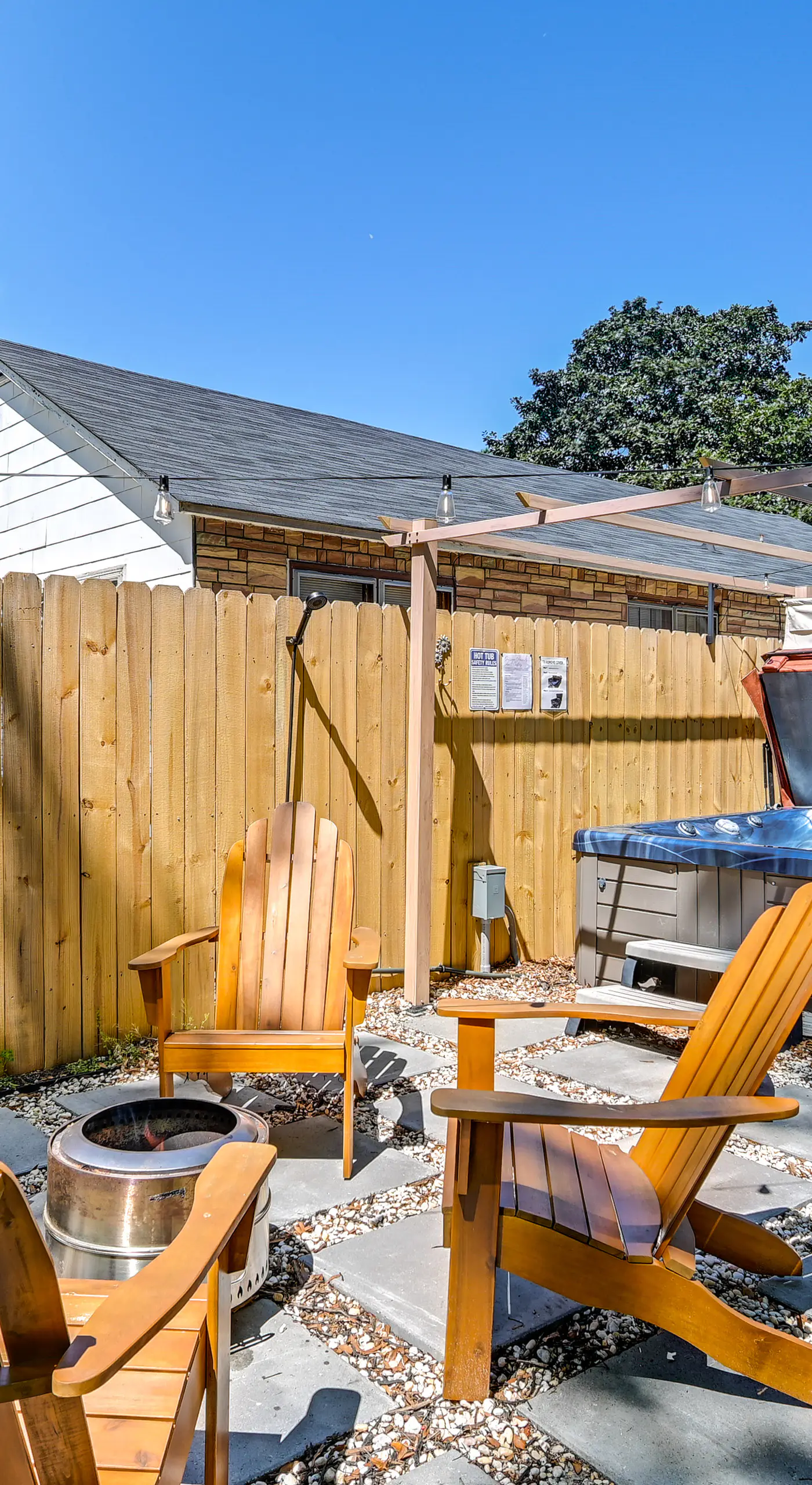 Private Hot Tub & Cold Plunge: Fayetteville Gem!