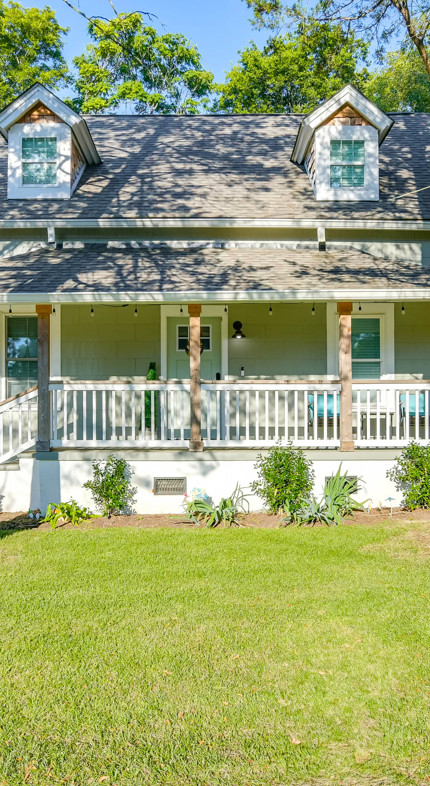 Greenville Escape w/ Deck + Fire Pit!