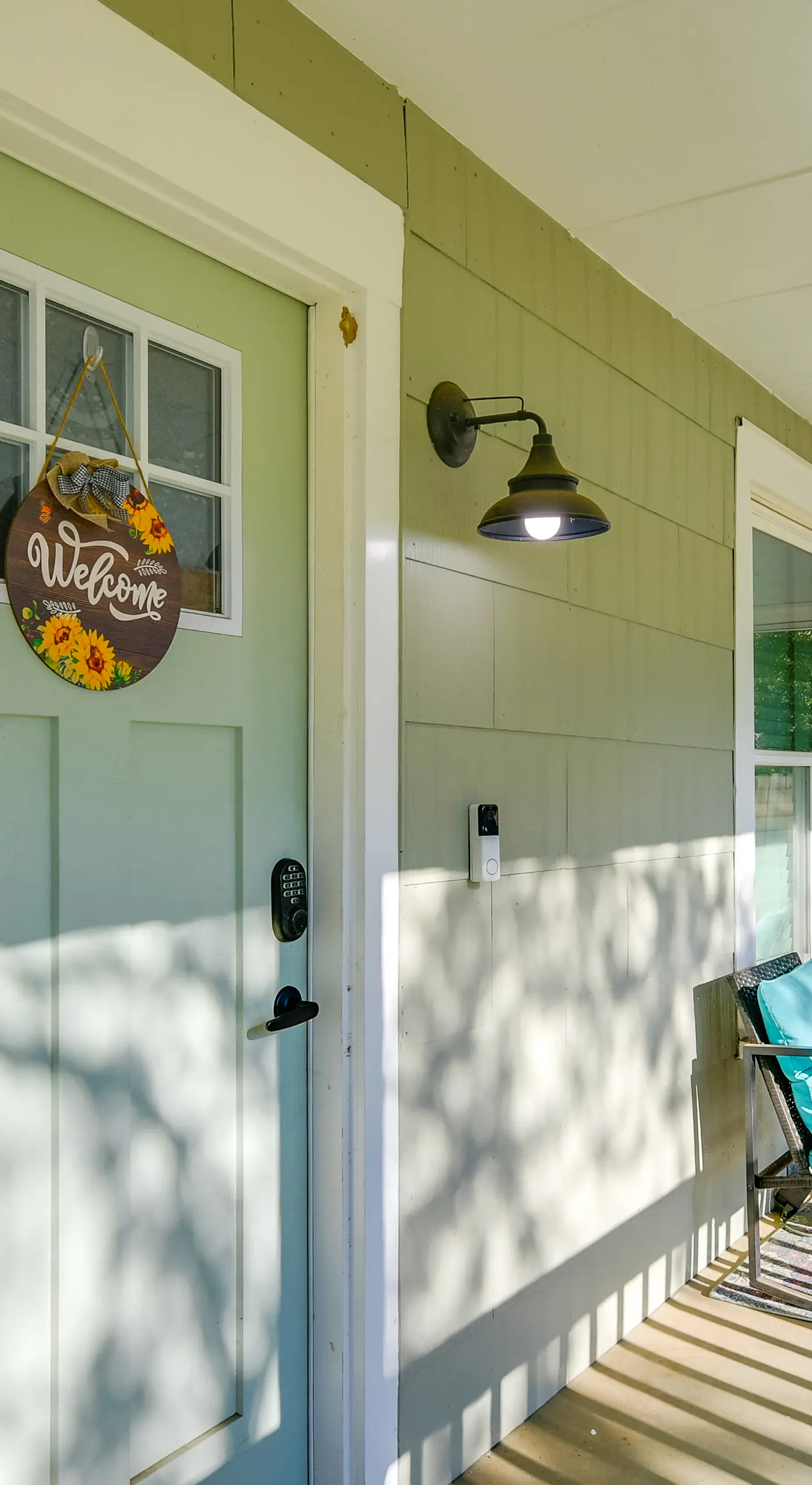 Greenville Escape w/ Deck + Fire Pit!