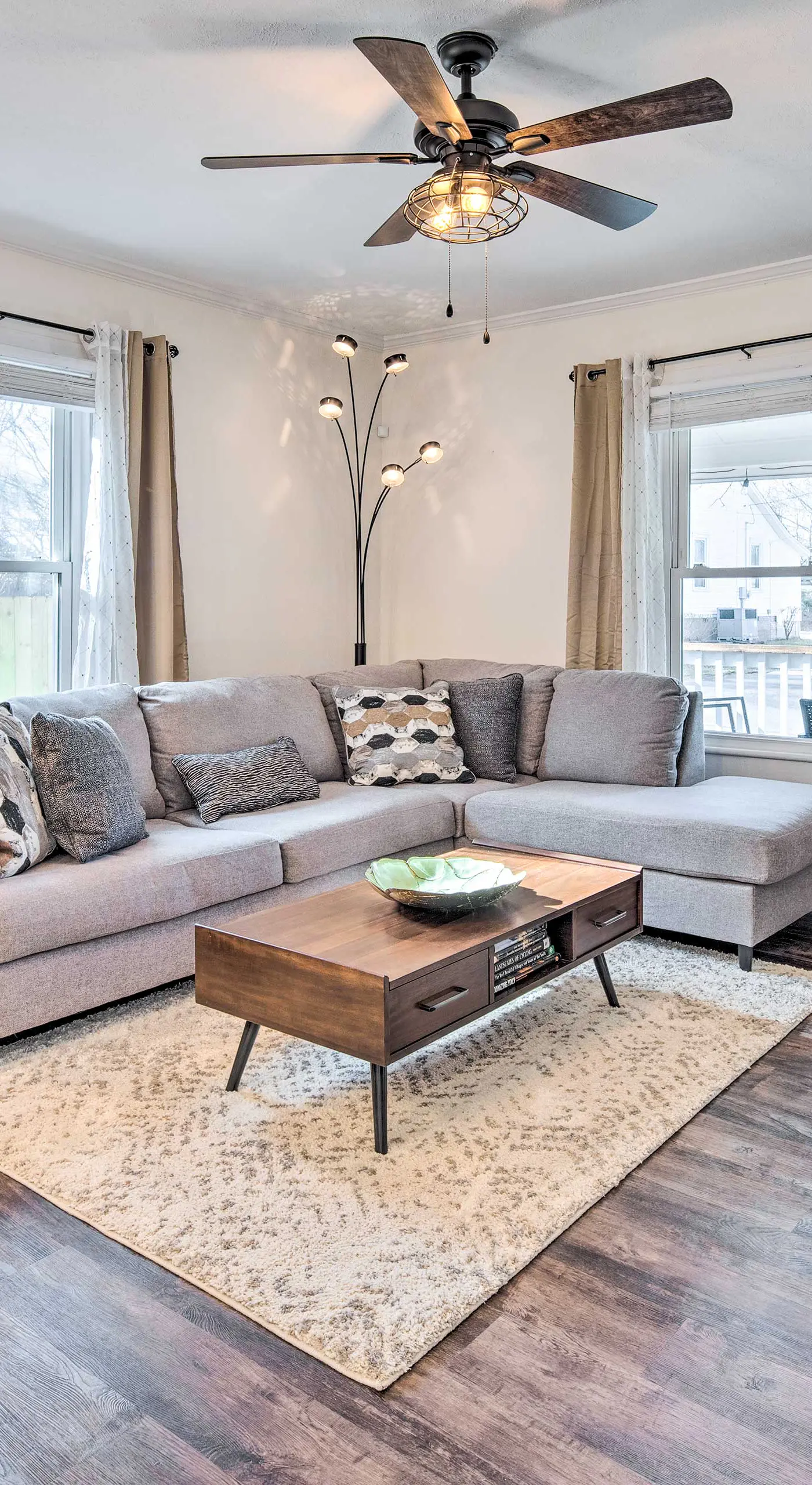 Greenville Escape w/ Deck + Fire Pit!