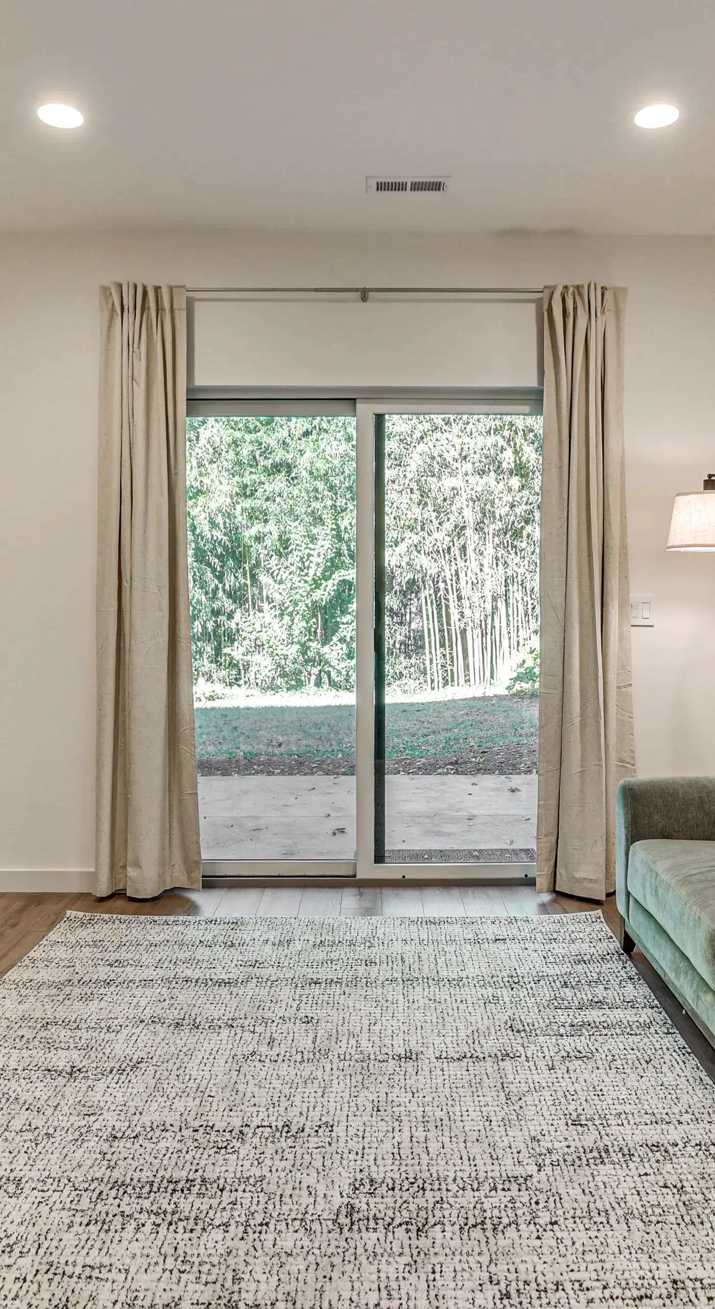 4 Mi to Dtwn Greenville: Group-Ready Home w/ Yard