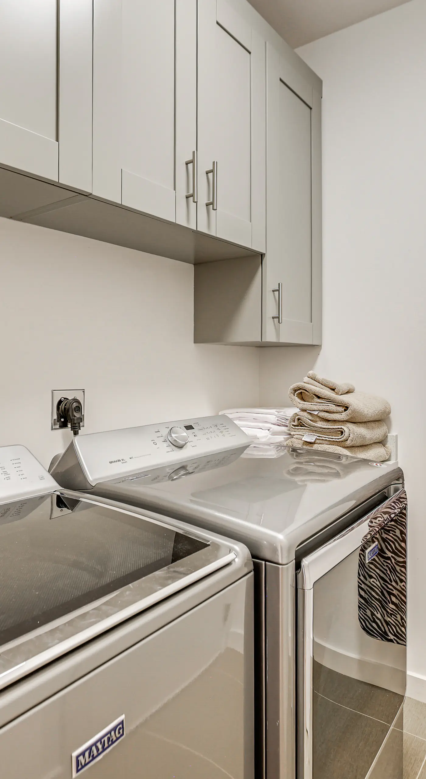 4 Mi to Dtwn Greenville: Group-Ready Home w/ Yard