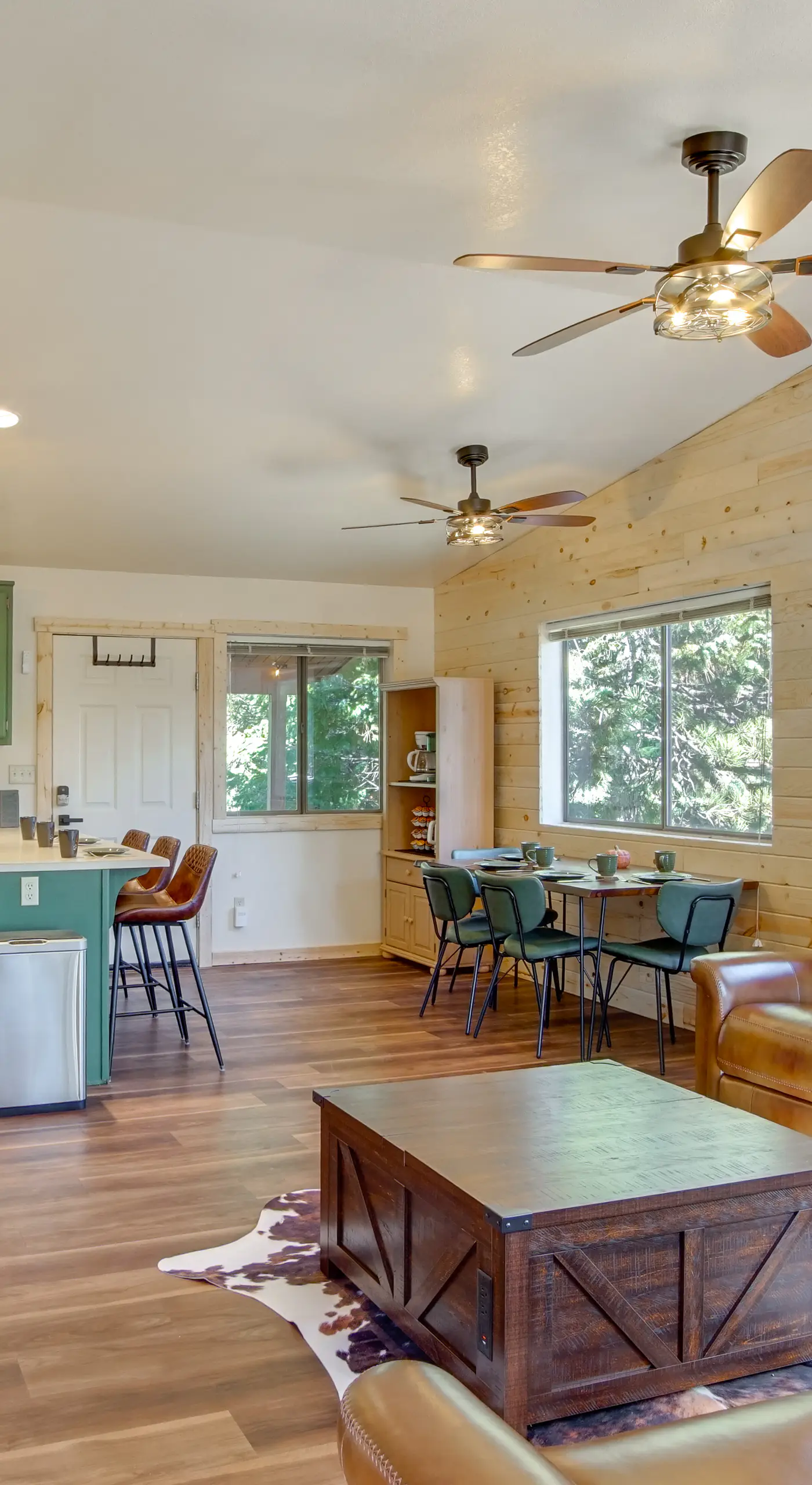 High Noon Hideaway: Zion Cabin w/ Fire Pit!