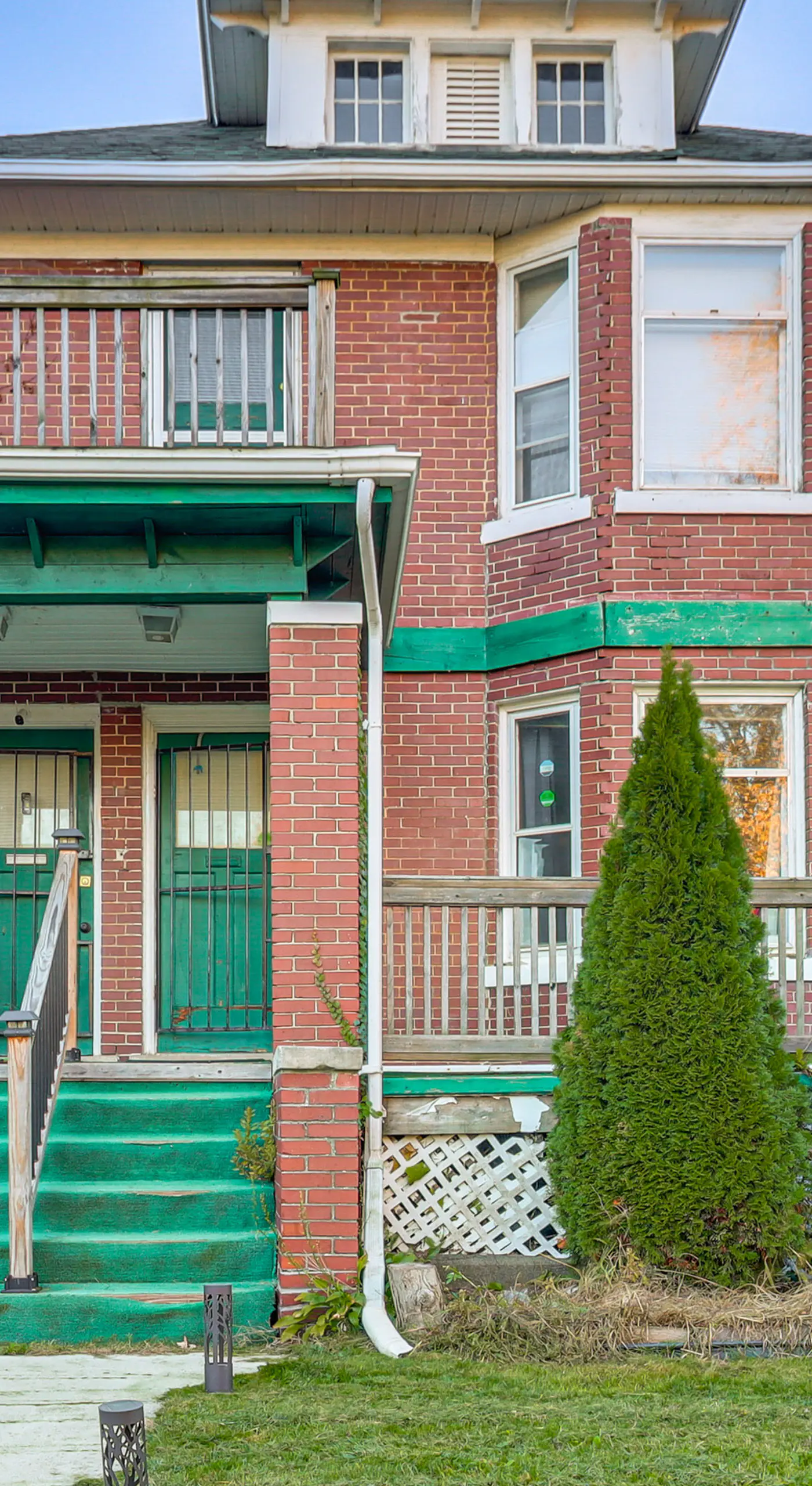 Urban Retreat 1 Mi to Riverfront! Detroit Duplex