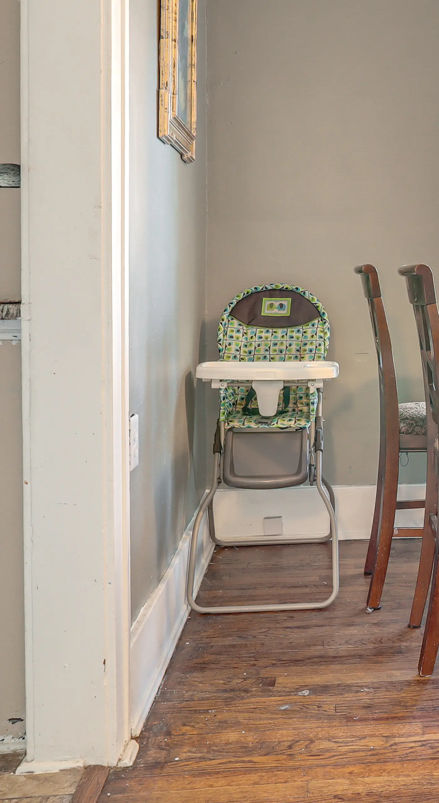 Urban Retreat 1 Mi to Riverfront! Detroit Duplex