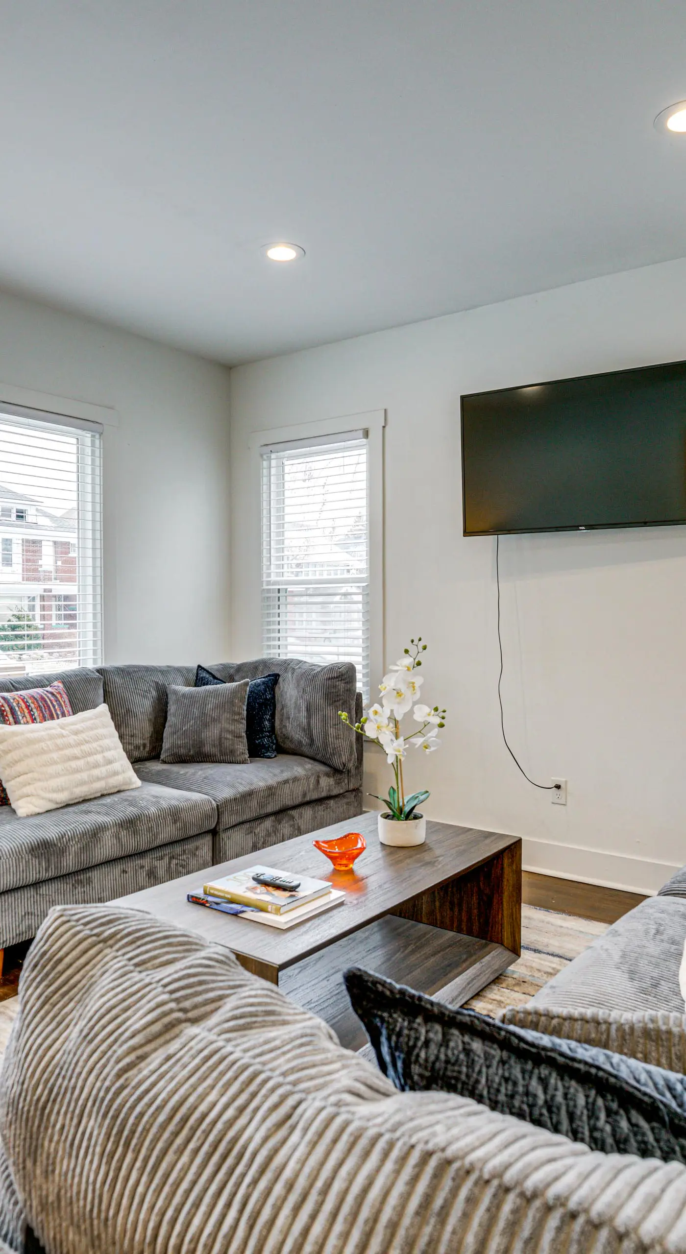 Spacious & Updated Group Getaway in Detroit!