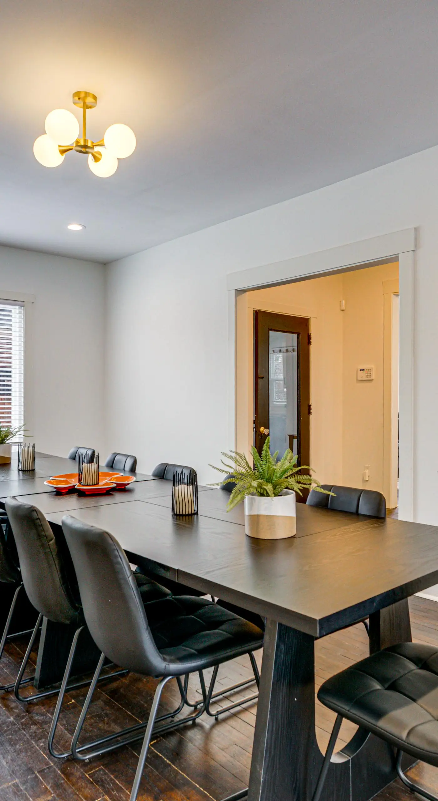 Spacious & Updated Group Getaway in Detroit!