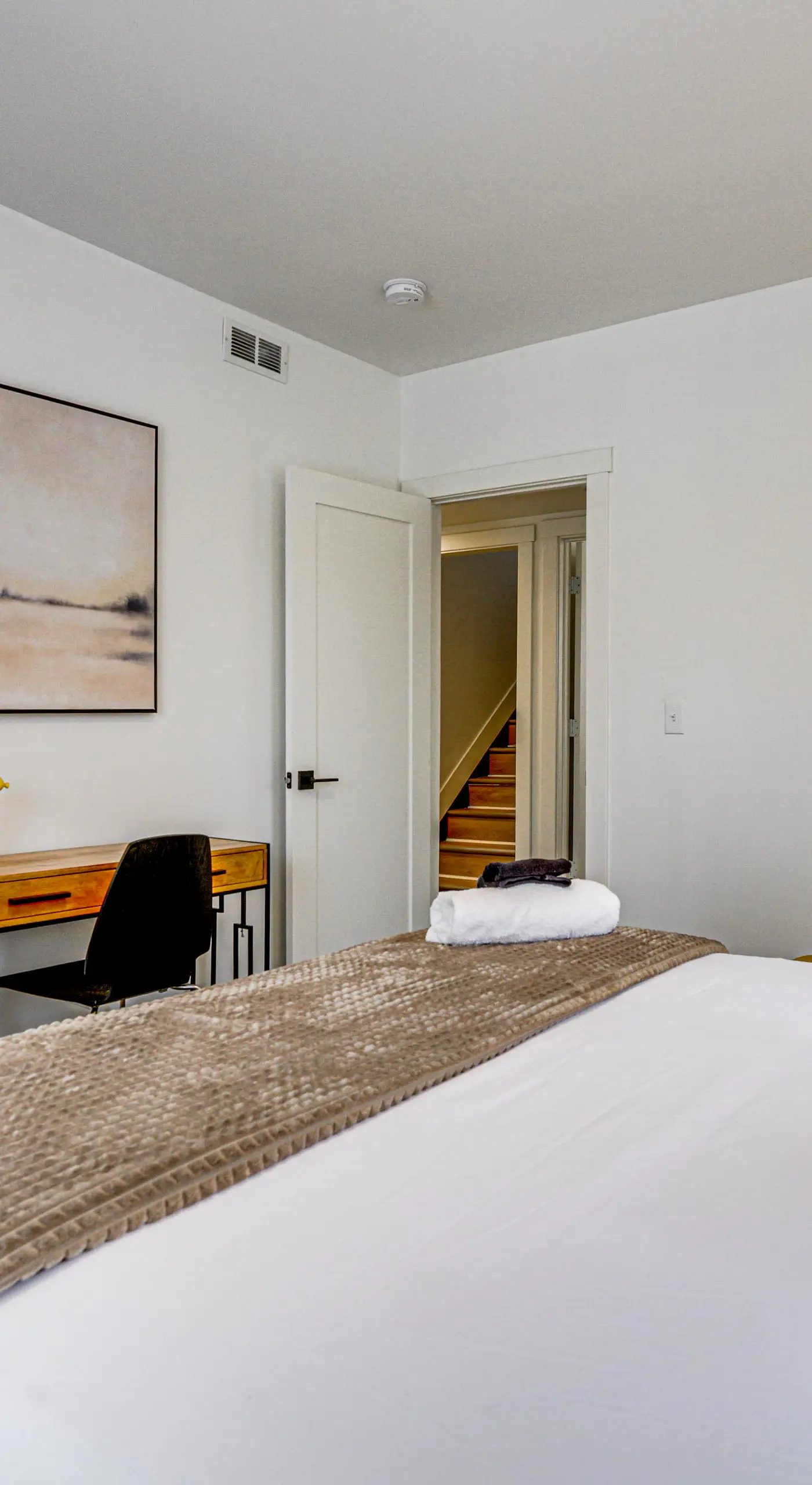 Spacious & Updated Group Getaway in Detroit!