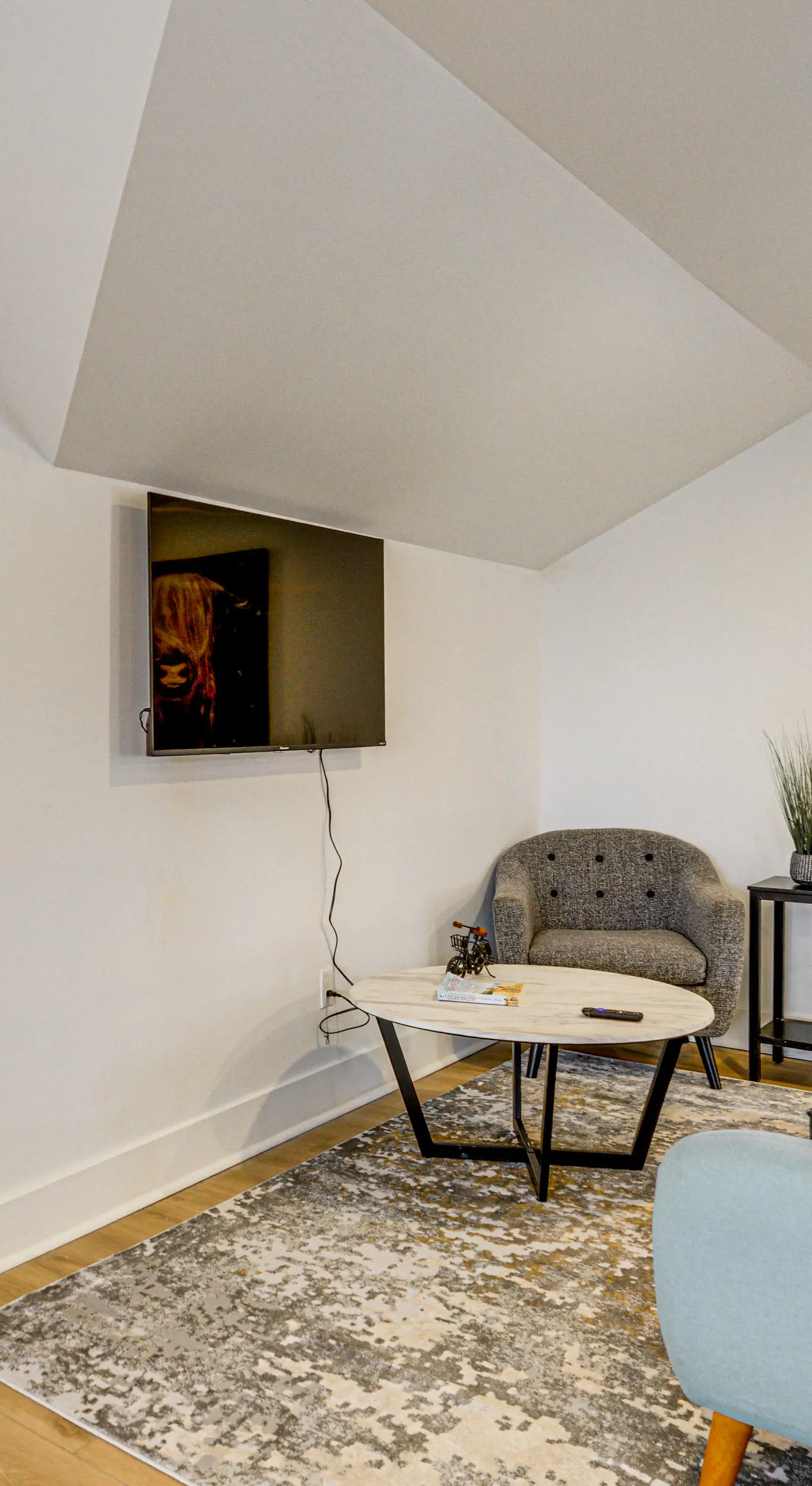 Spacious & Updated Group Getaway in Detroit!