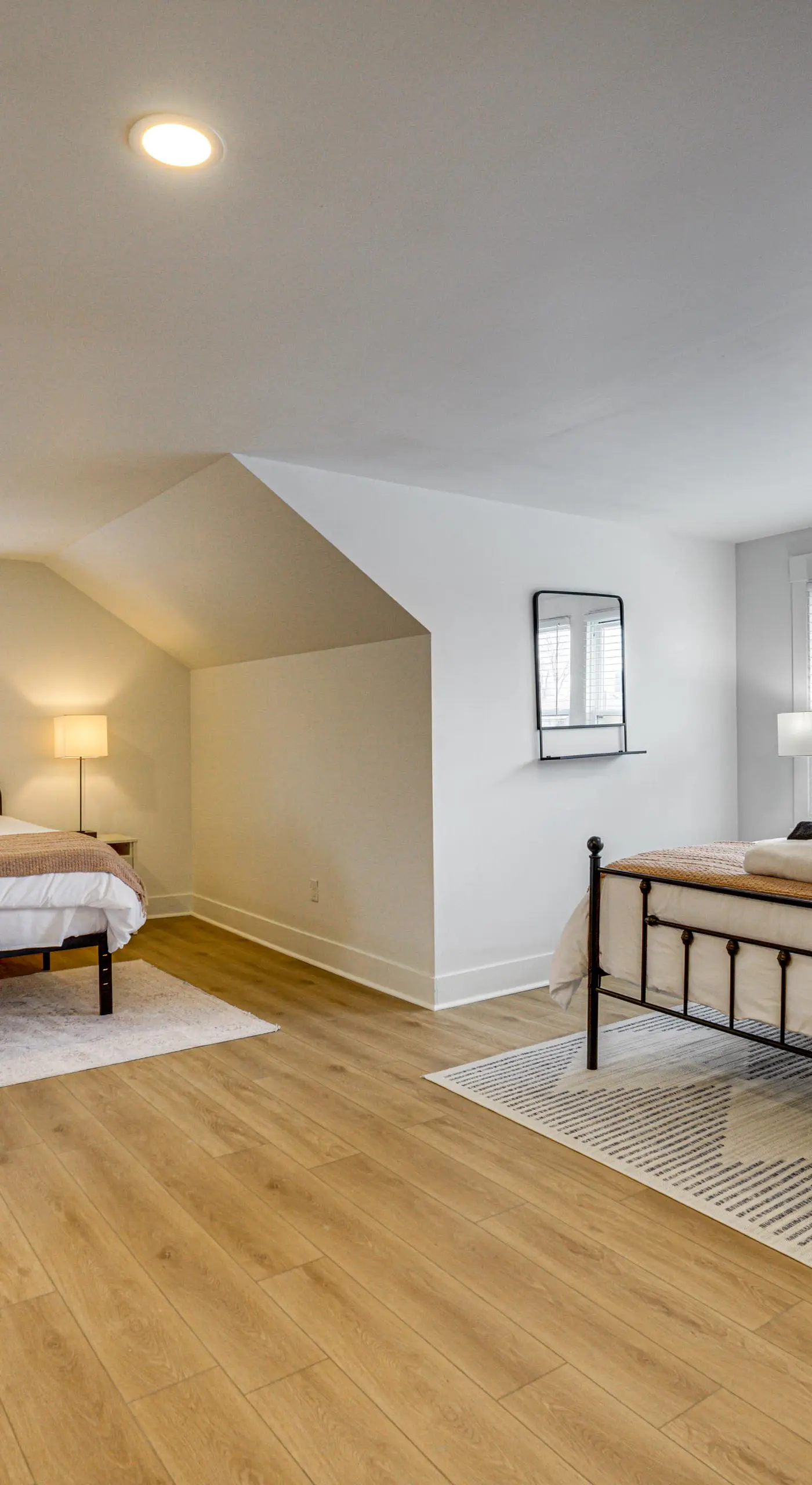 Spacious & Updated Group Getaway in Detroit!