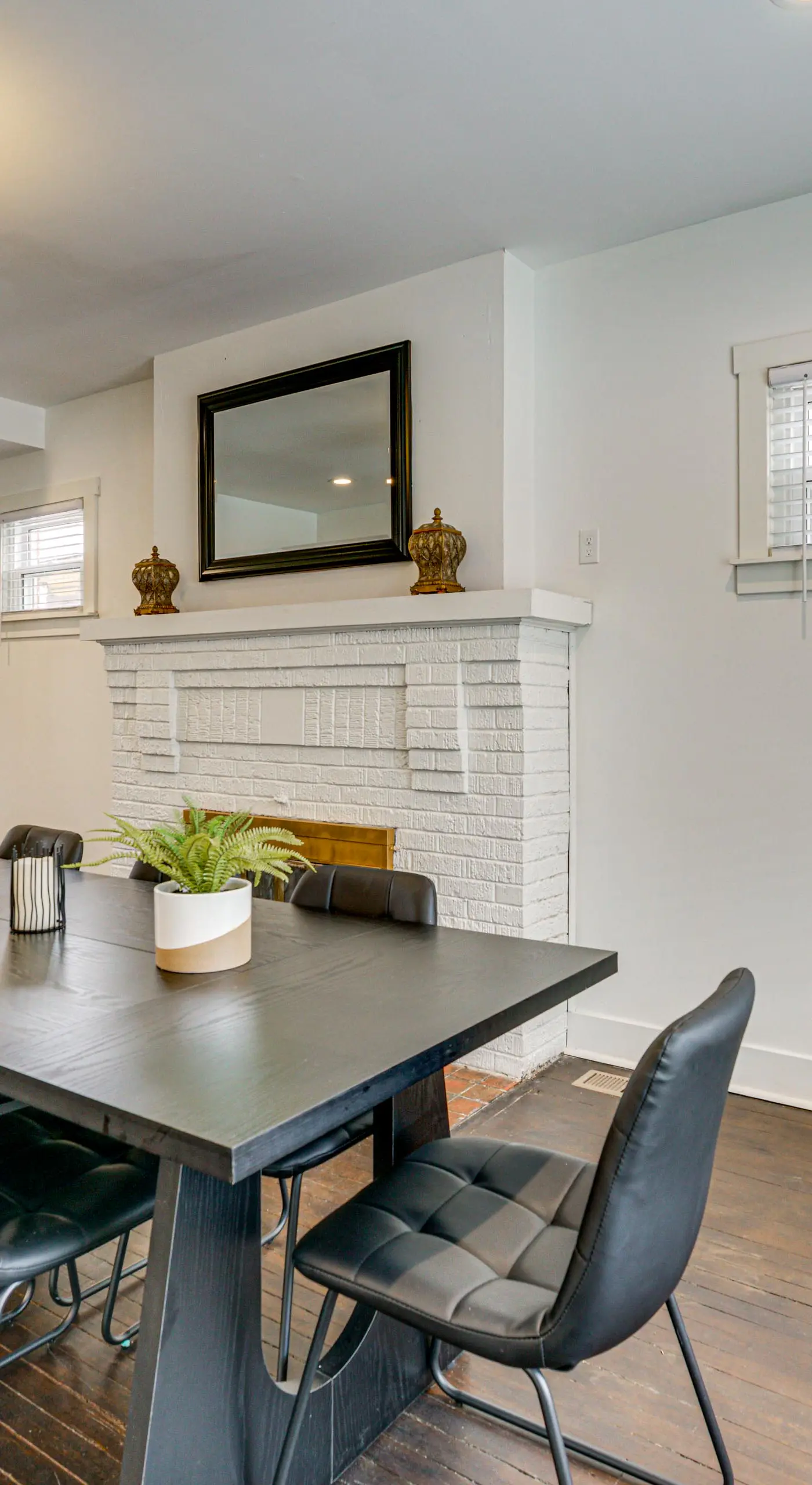 Spacious & Updated Group Getaway in Detroit!