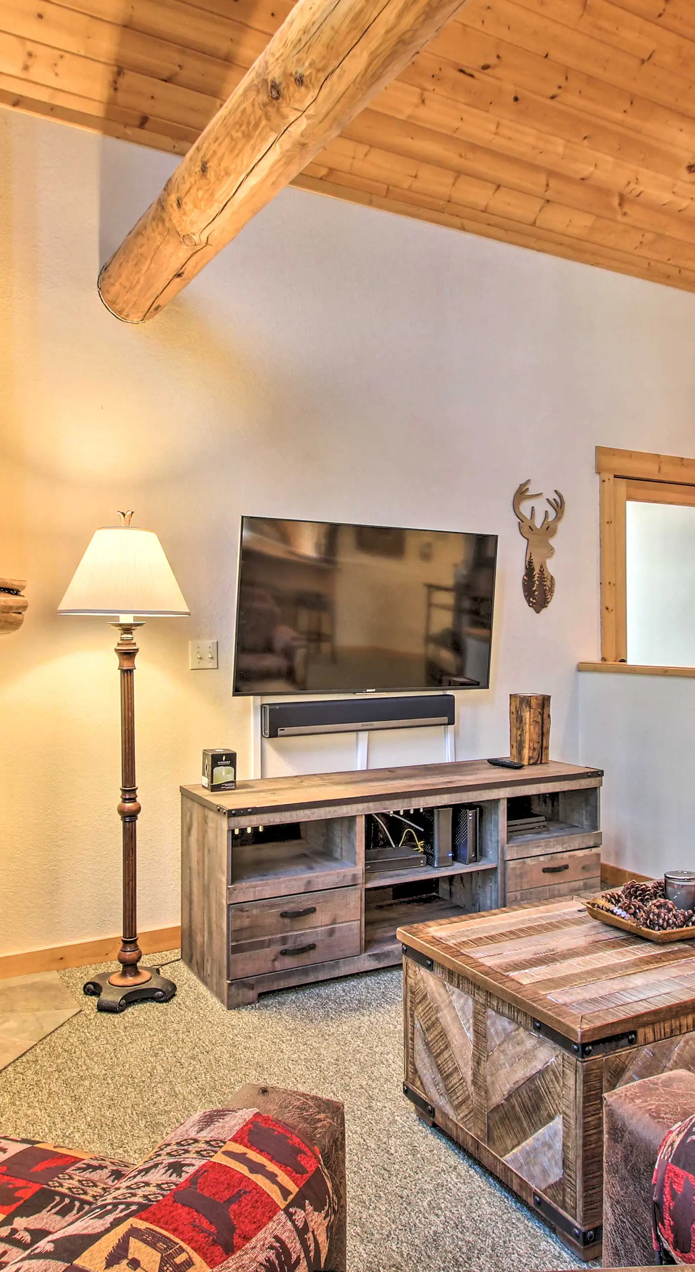 Klamath Falls Cabin Retreat w/ Deck & Grill!