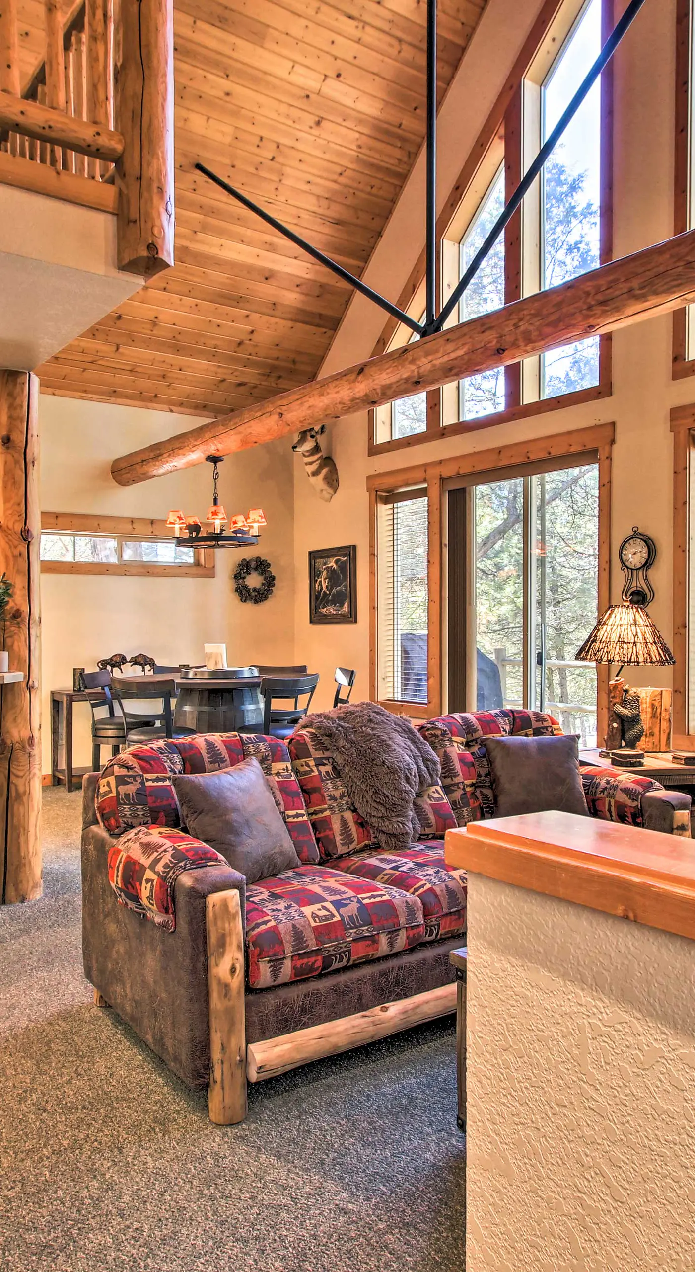 Klamath Falls Cabin Retreat w/ Deck & Grill!
