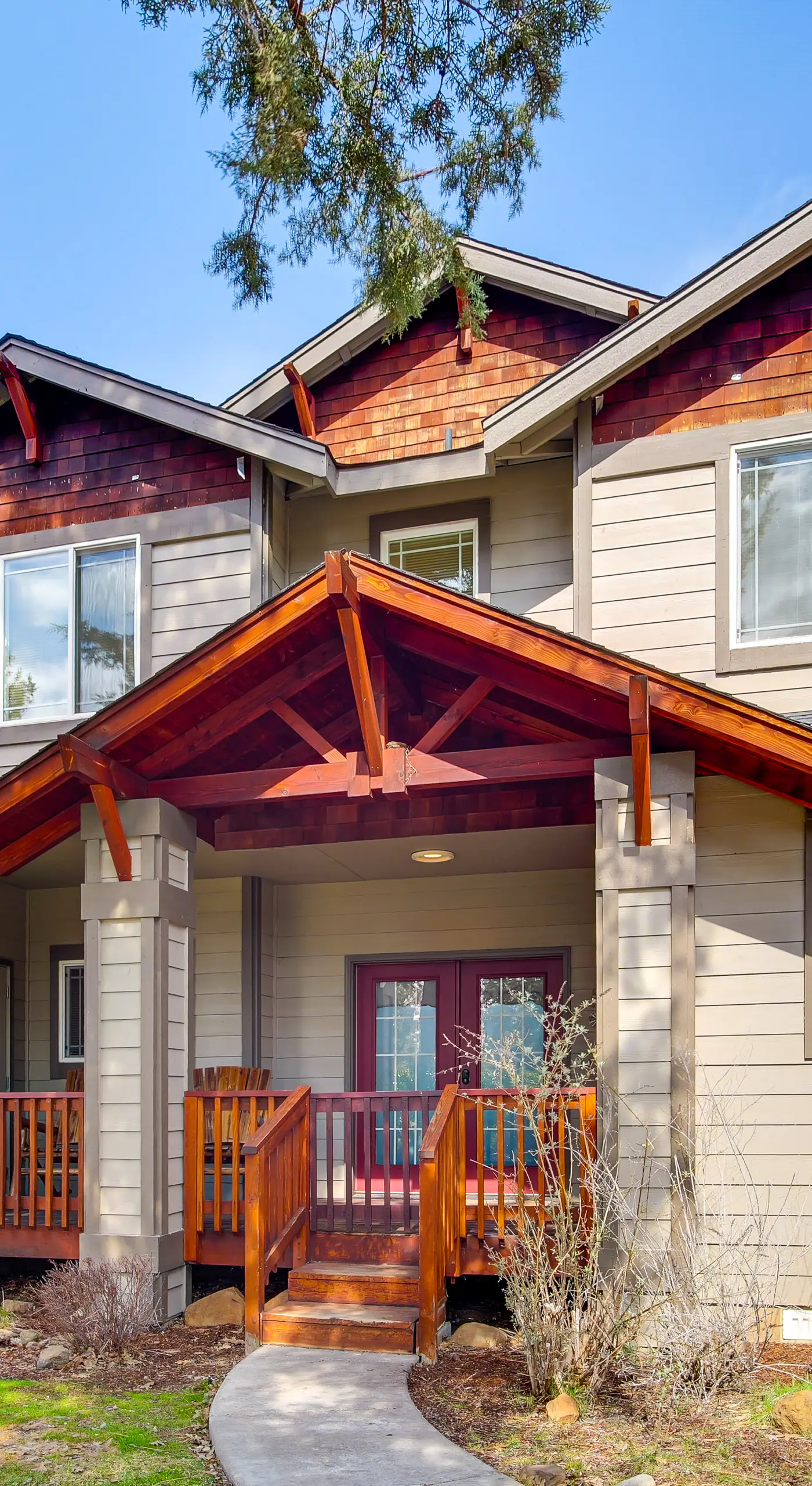 Pool & Hot Tub Access! Running Y Retreat w/ Deck