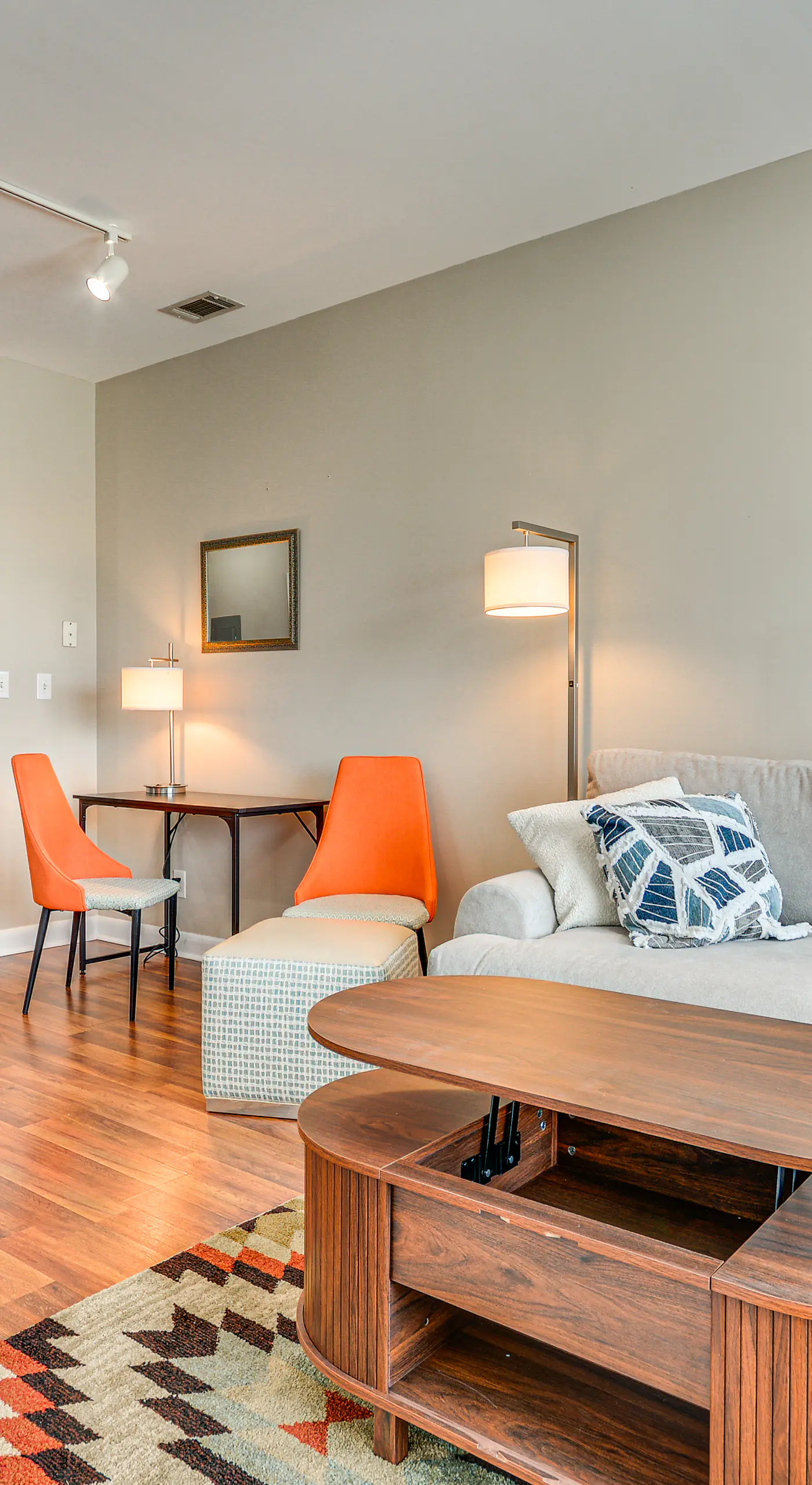 Walkable Condo in Dtwn Greensboro! Extended Stay