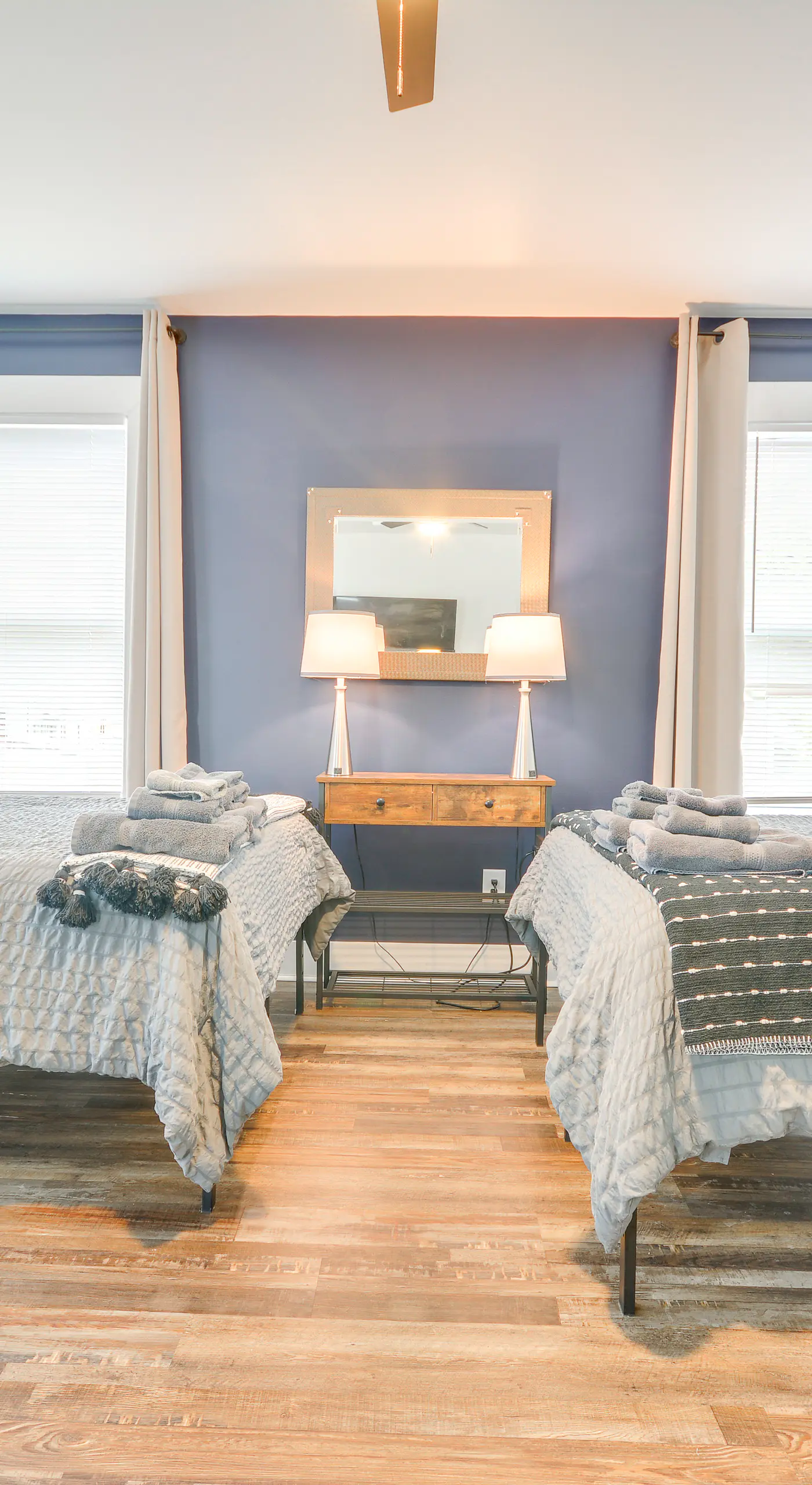 Great for Groups! Greensboro Getaway, 1 Mi to Dtwn