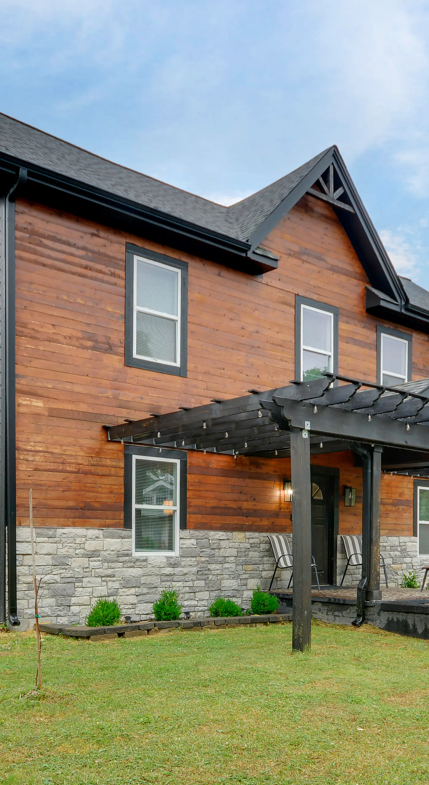 Great for Groups! Greensboro Getaway, 1 Mi to Dtwn