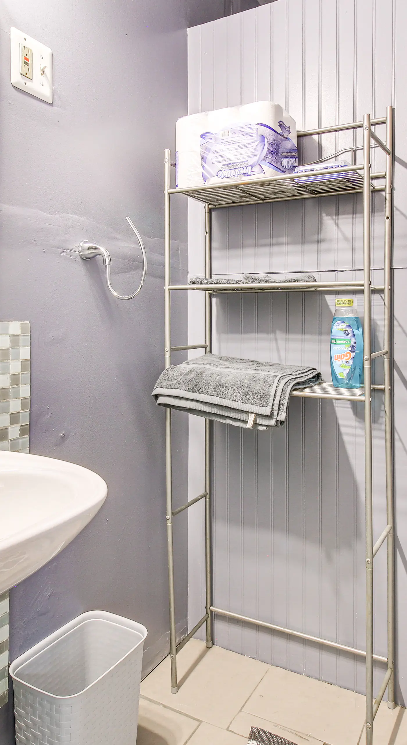Pet-Friendly Cincinnati Apt: 5 Mi to Downtown!