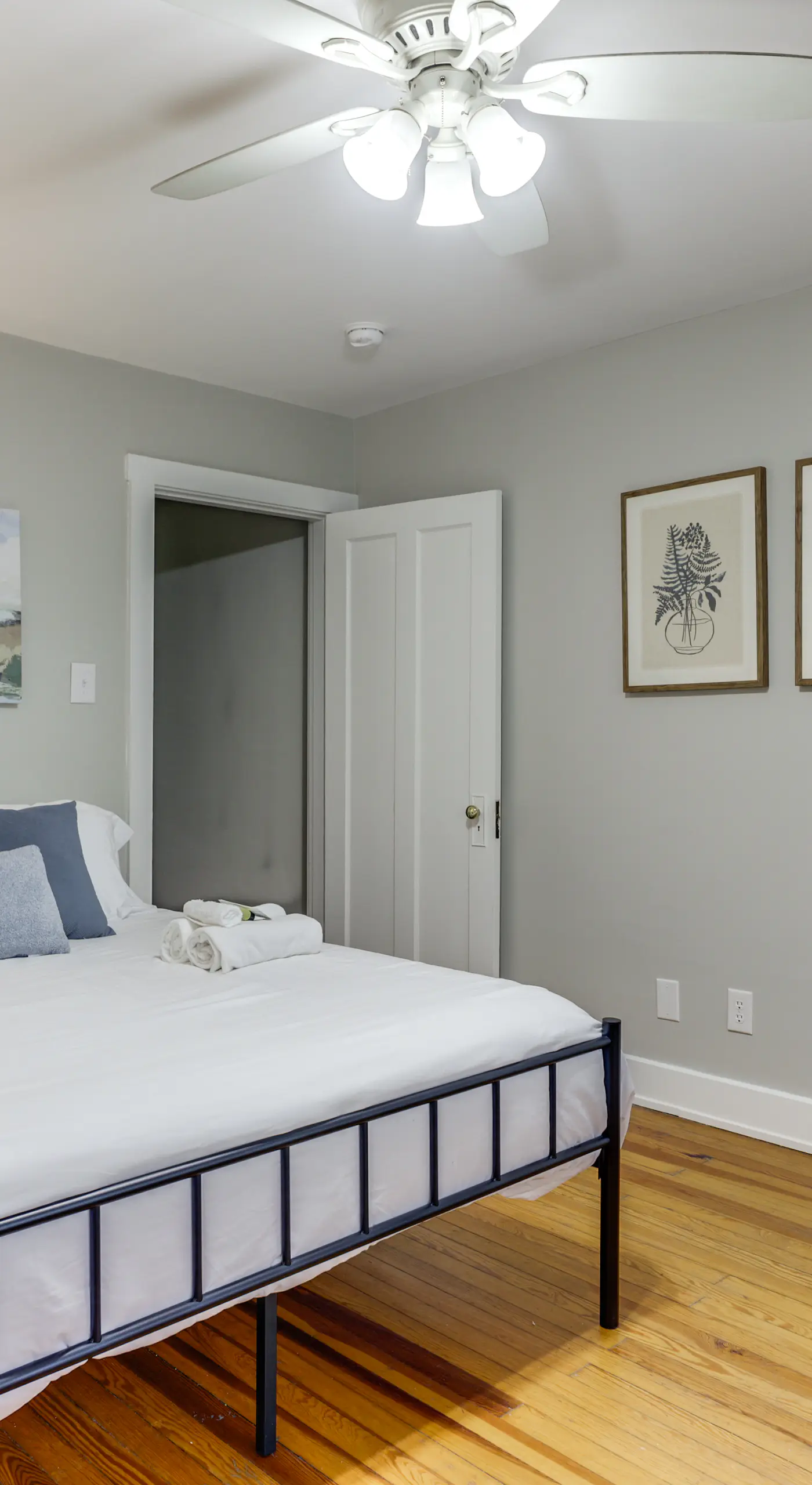Cincinnati Apartment: 1 Mi to Hyde Park Square!