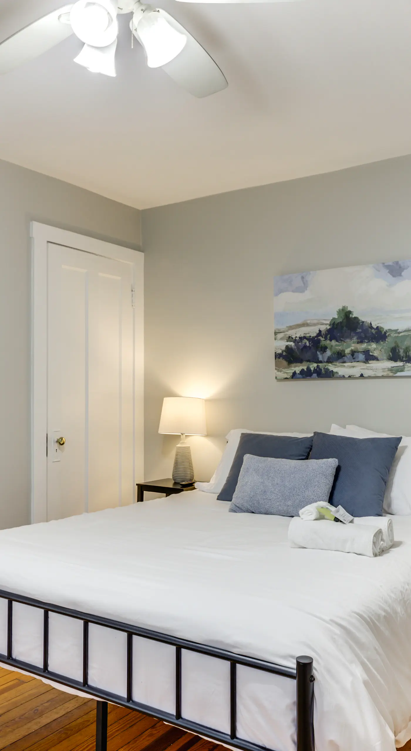 Cincinnati Apartment: 1 Mi to Hyde Park Square!