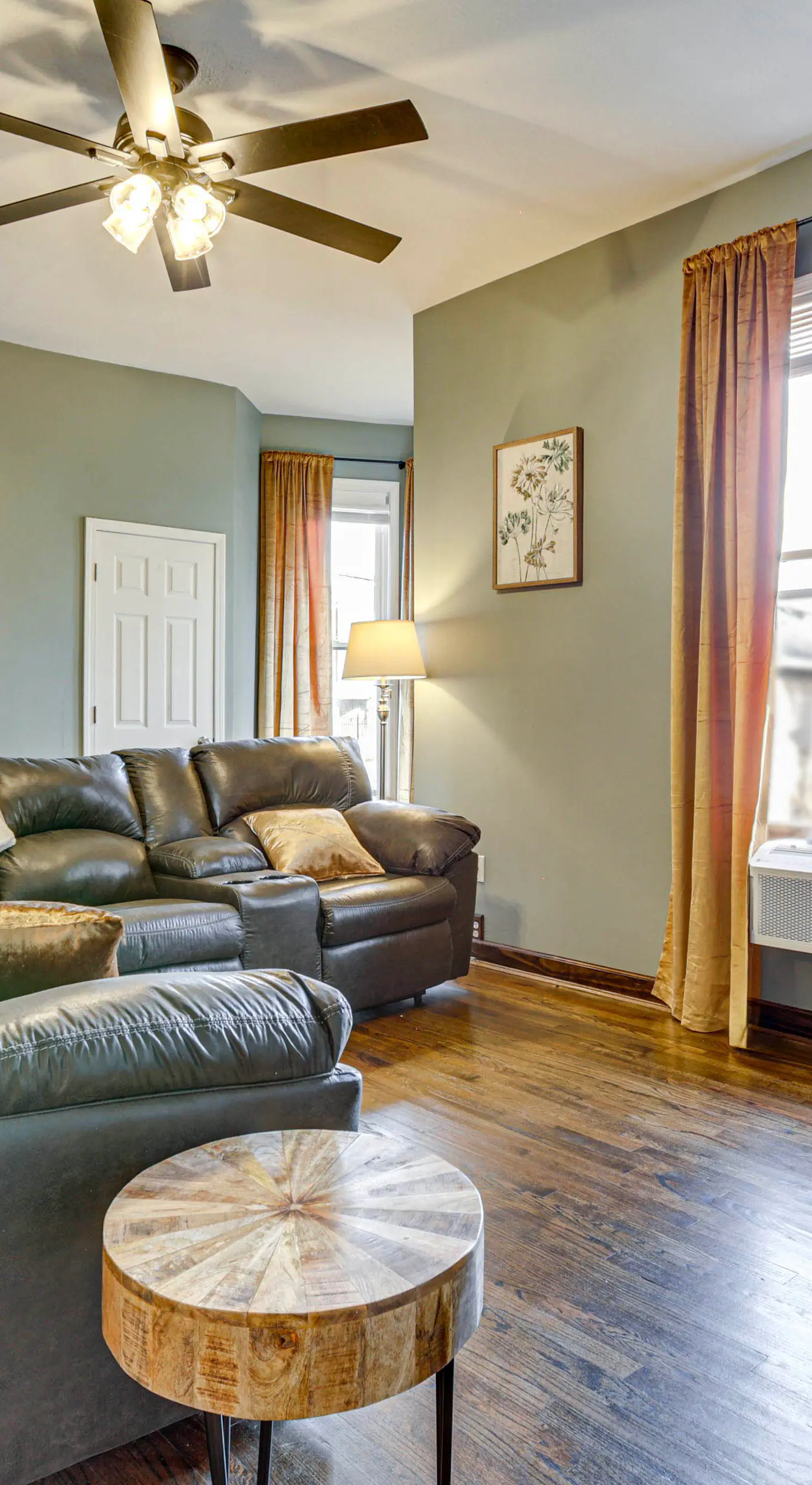 6 Mi to Dtwn Cincinnati: Dog-Friendly Apt w/ Yard