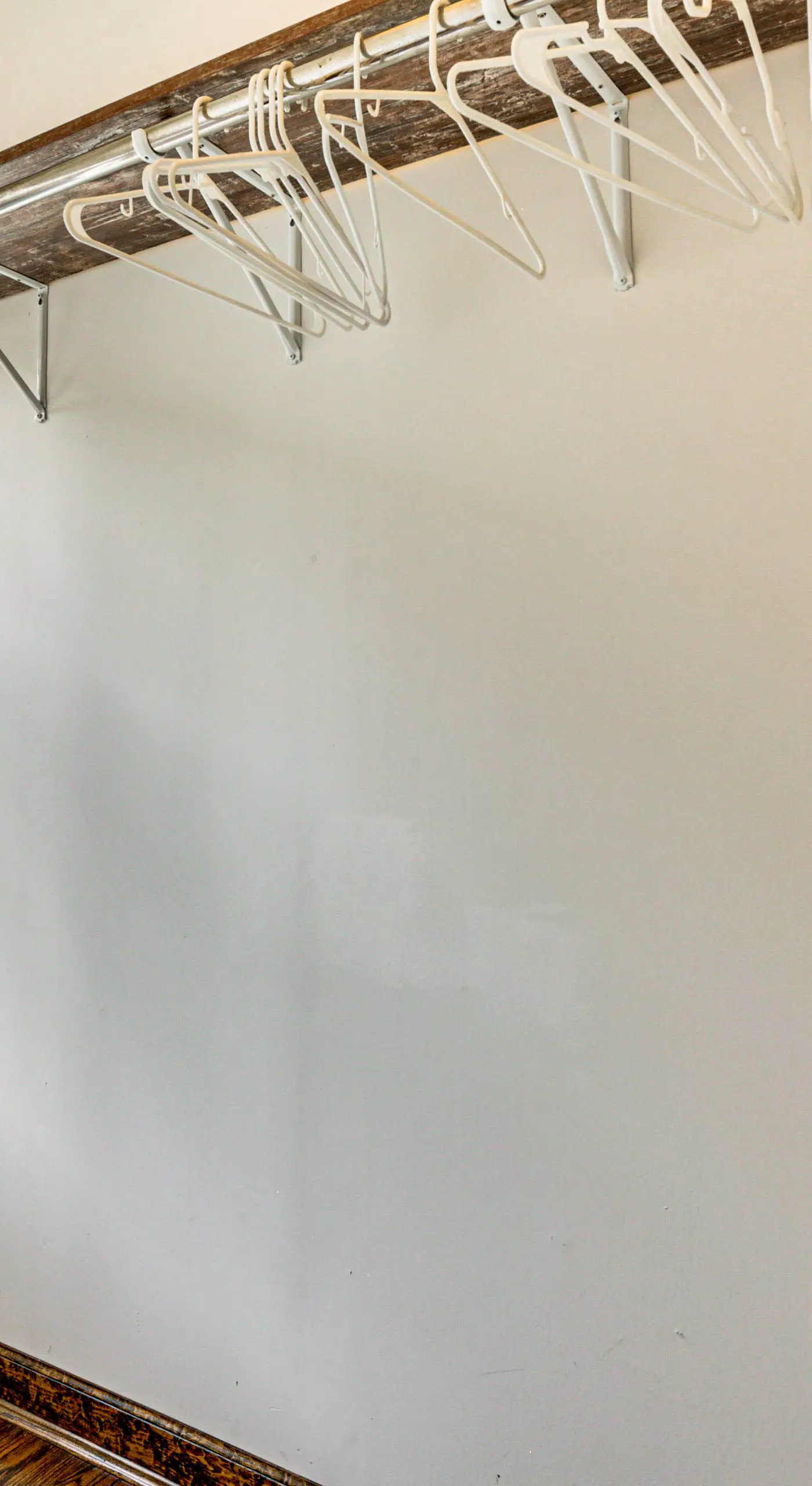 6 Mi to Dtwn Cincinnati: Dog-Friendly Apt w/ Yard