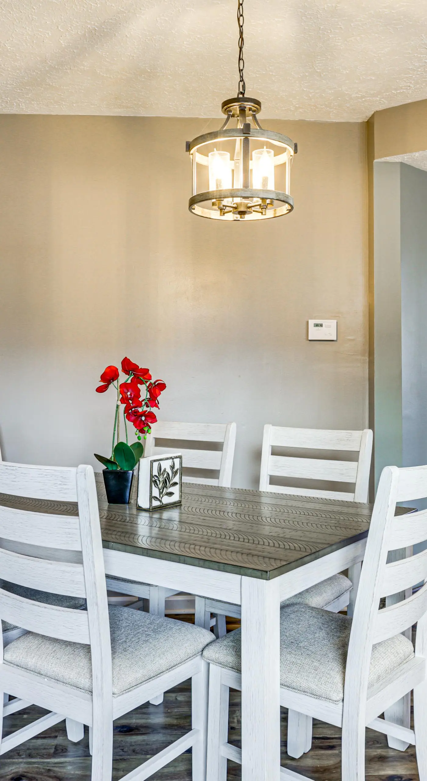 6 Mi to Dtwn Cincinnati: Dog-Friendly Apt w/ Yard