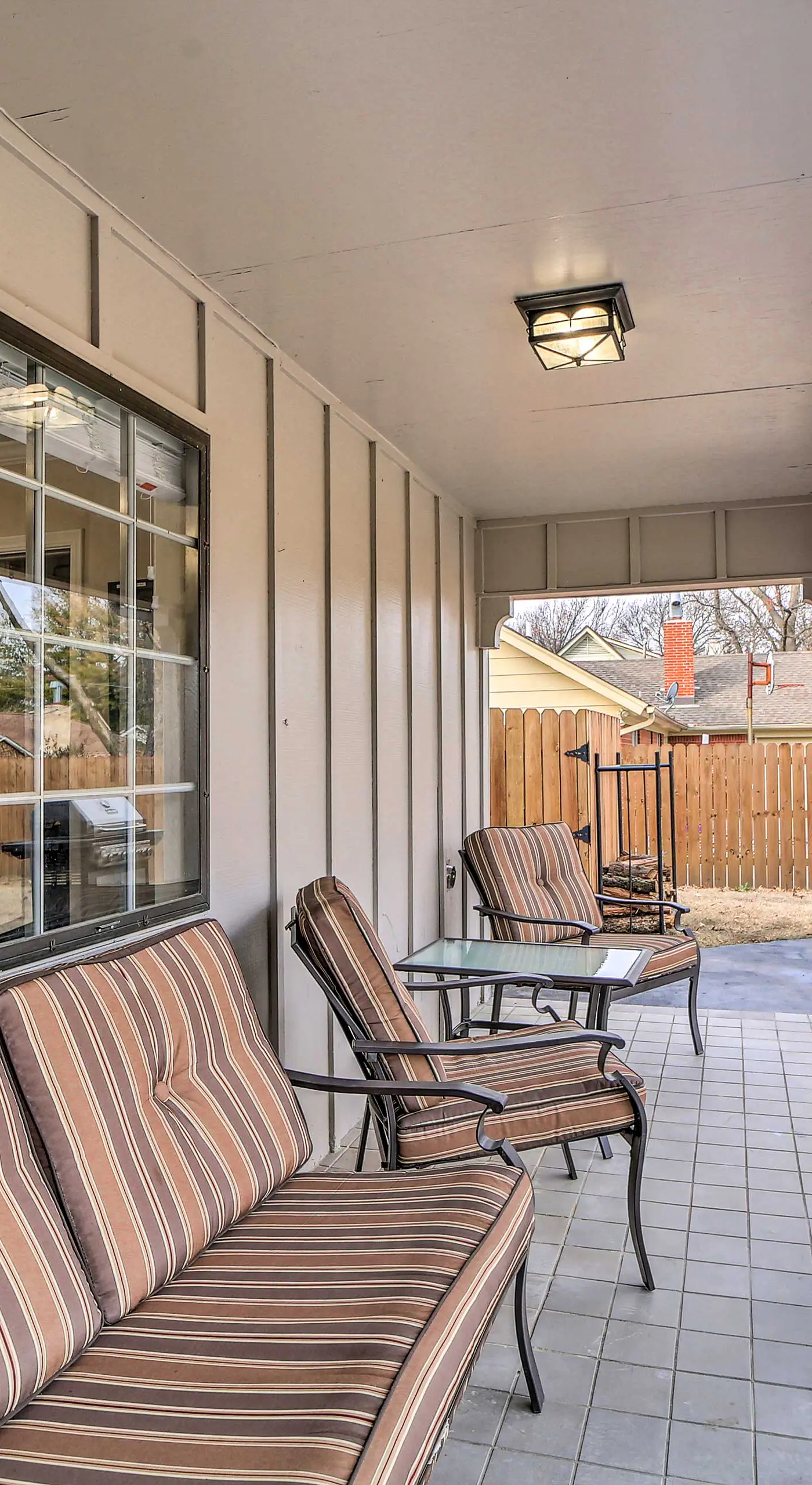Immaculate 'Woodland View' Retreat w/ Hot Tub