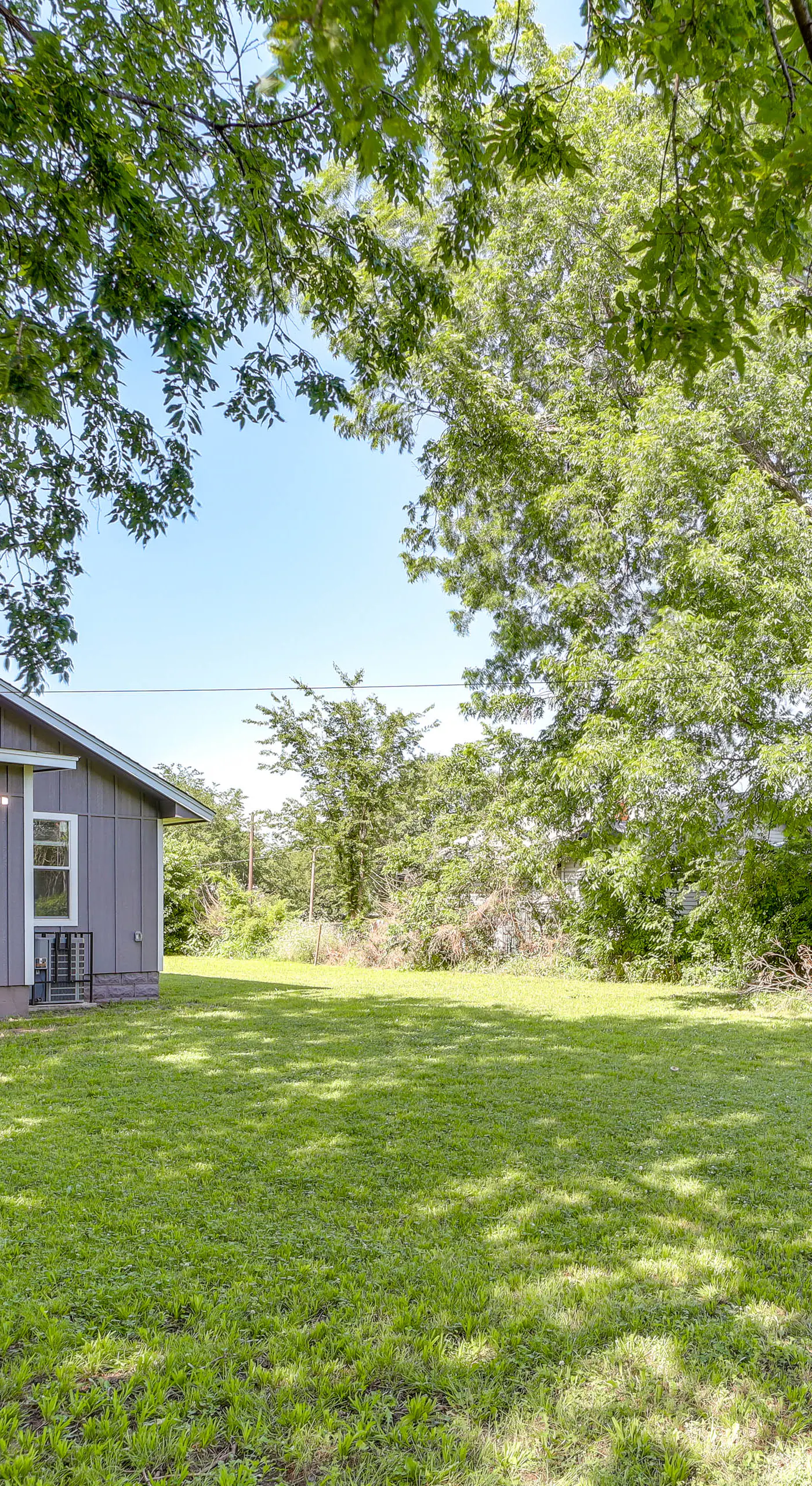 Remodeled Tulsa House w/ Yard ~ 4 Mi to Downtown!