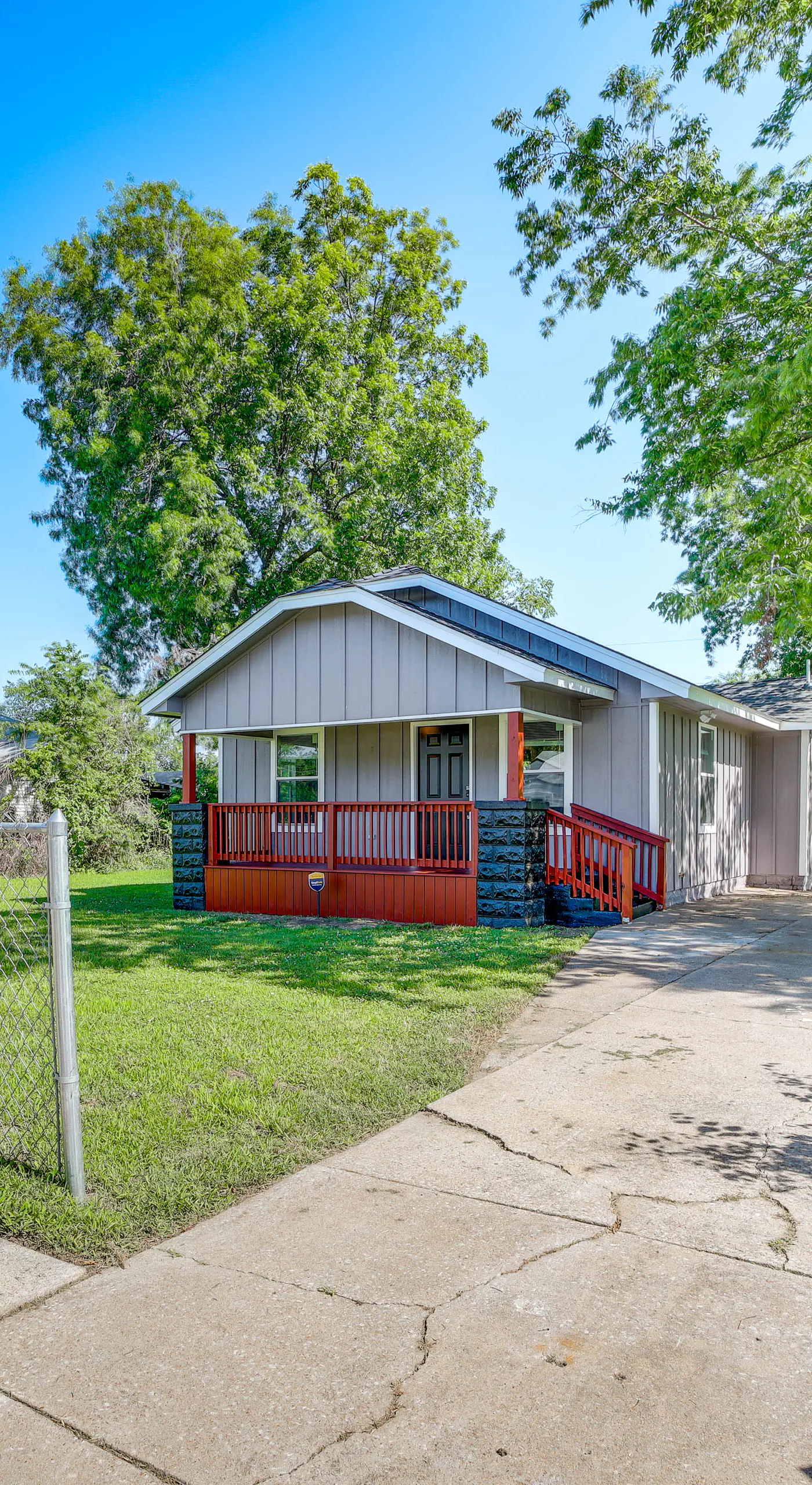 Remodeled Tulsa House w/ Yard ~ 4 Mi to Downtown!