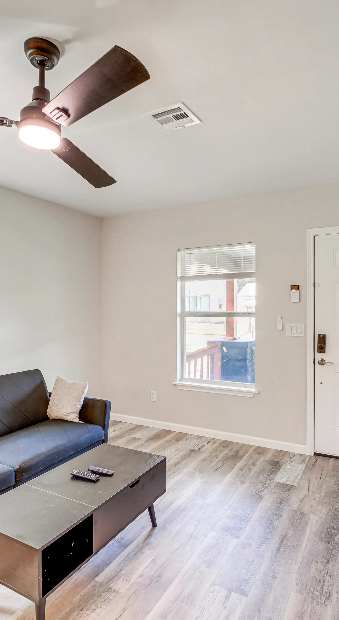 Remodeled Tulsa House w/ Yard ~ 4 Mi to Downtown!
