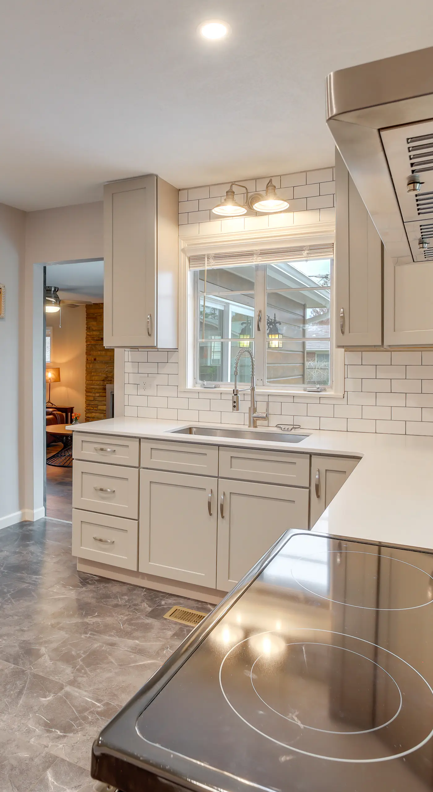 6 Mi to Dtwn: Dog-Friendly Home w/ Yard in Tulsa