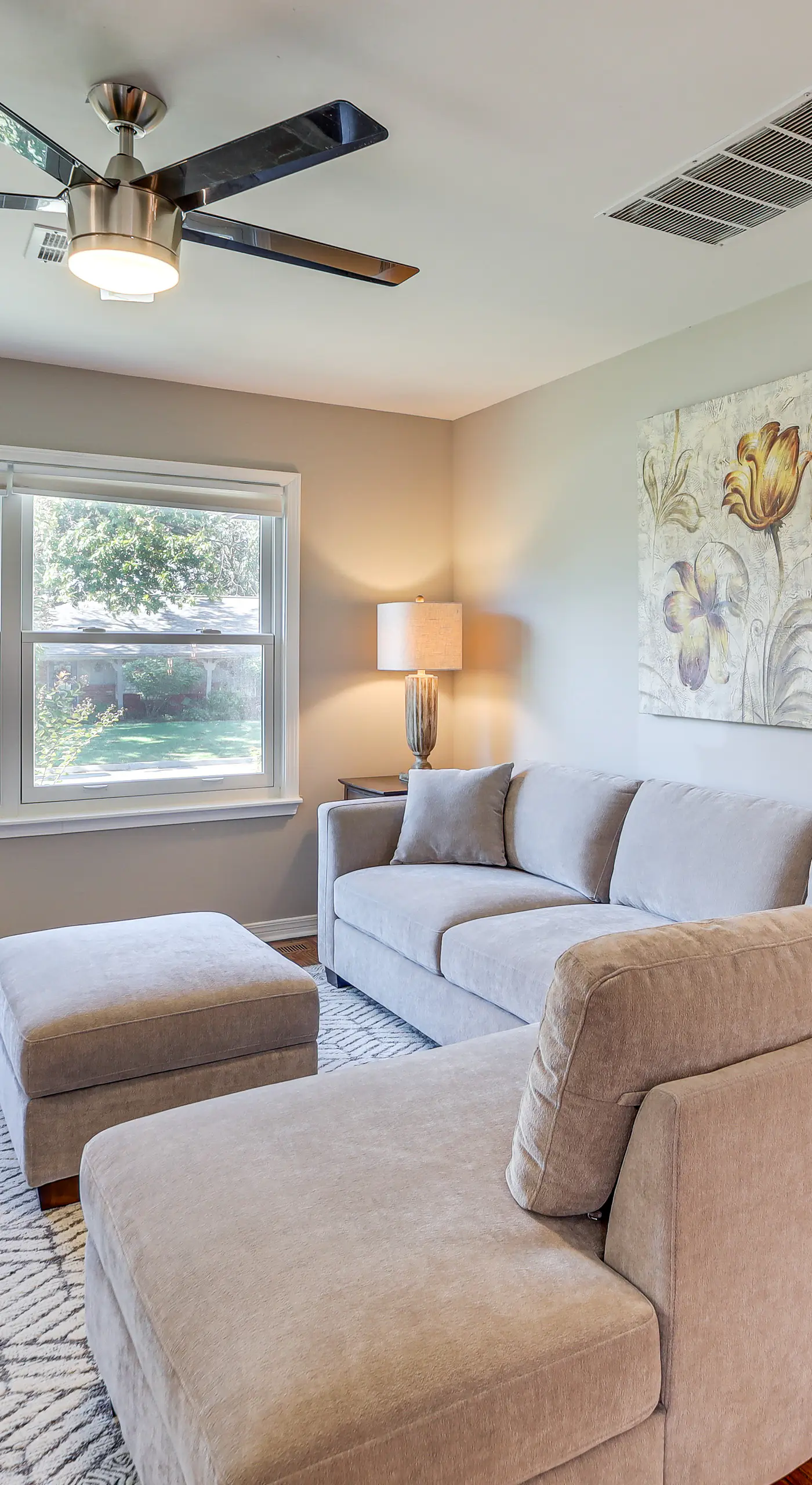 Pet-Friendly Home w/ Yard: 8 Mi to Downtown Tulsa!