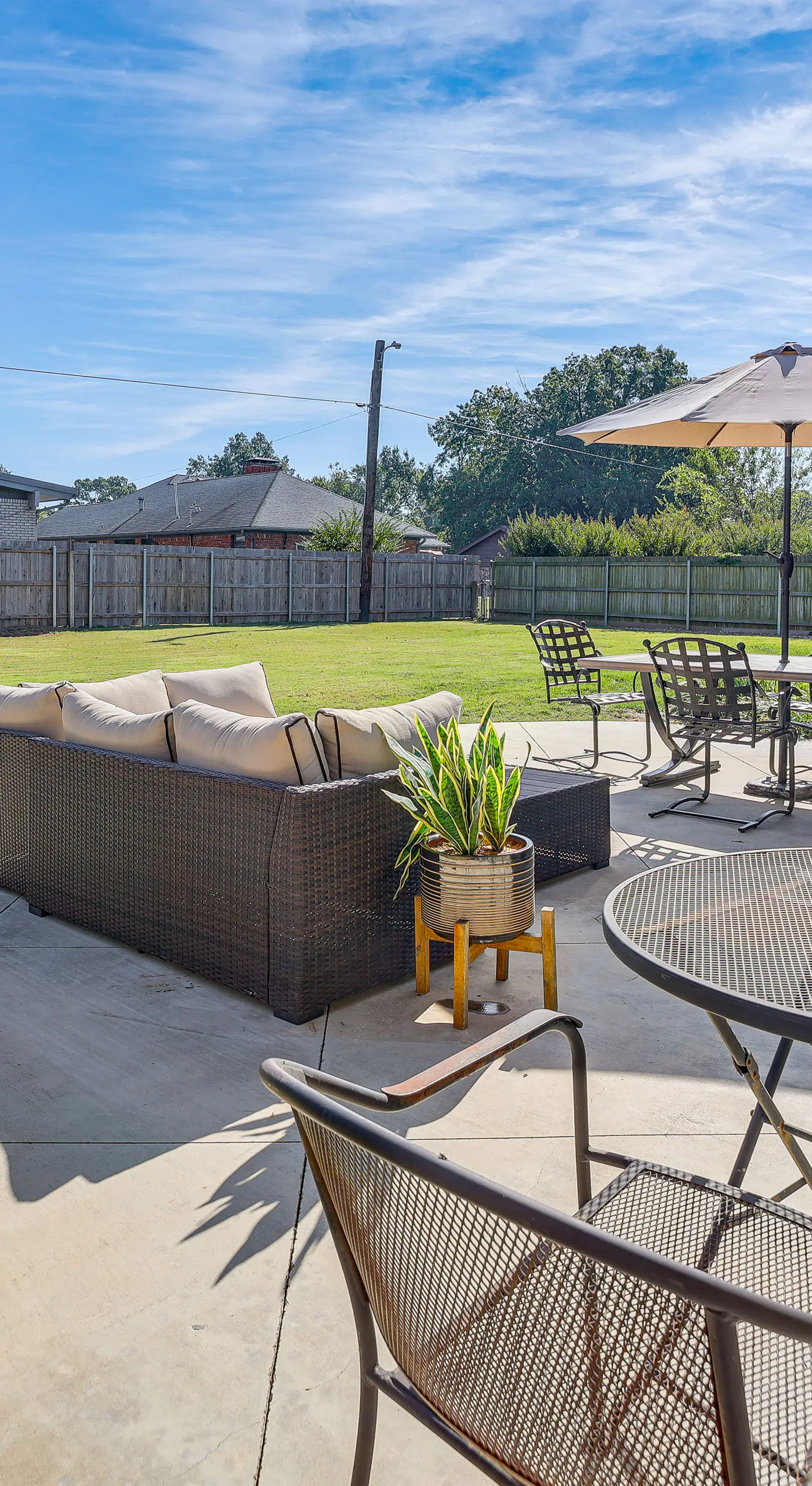 Pet-Friendly Home w/ Yard: 8 Mi to Downtown Tulsa!