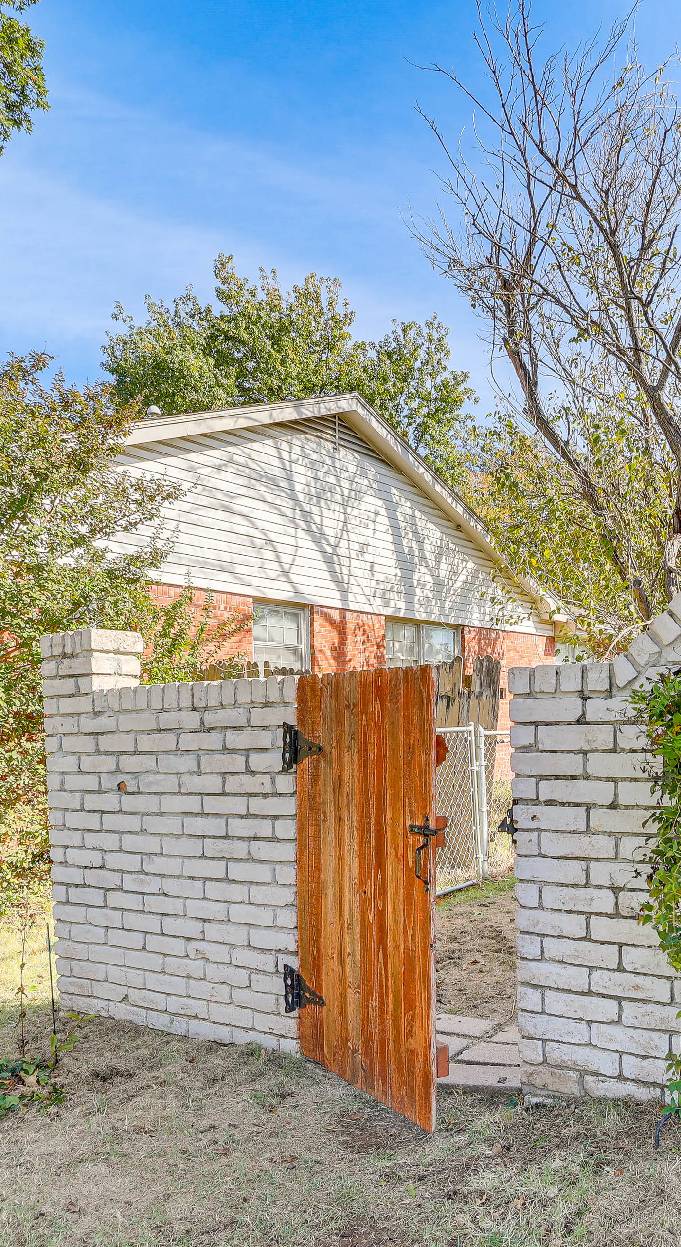 Pet-Friendly Home w/ Yard: 8 Mi to Downtown Tulsa!