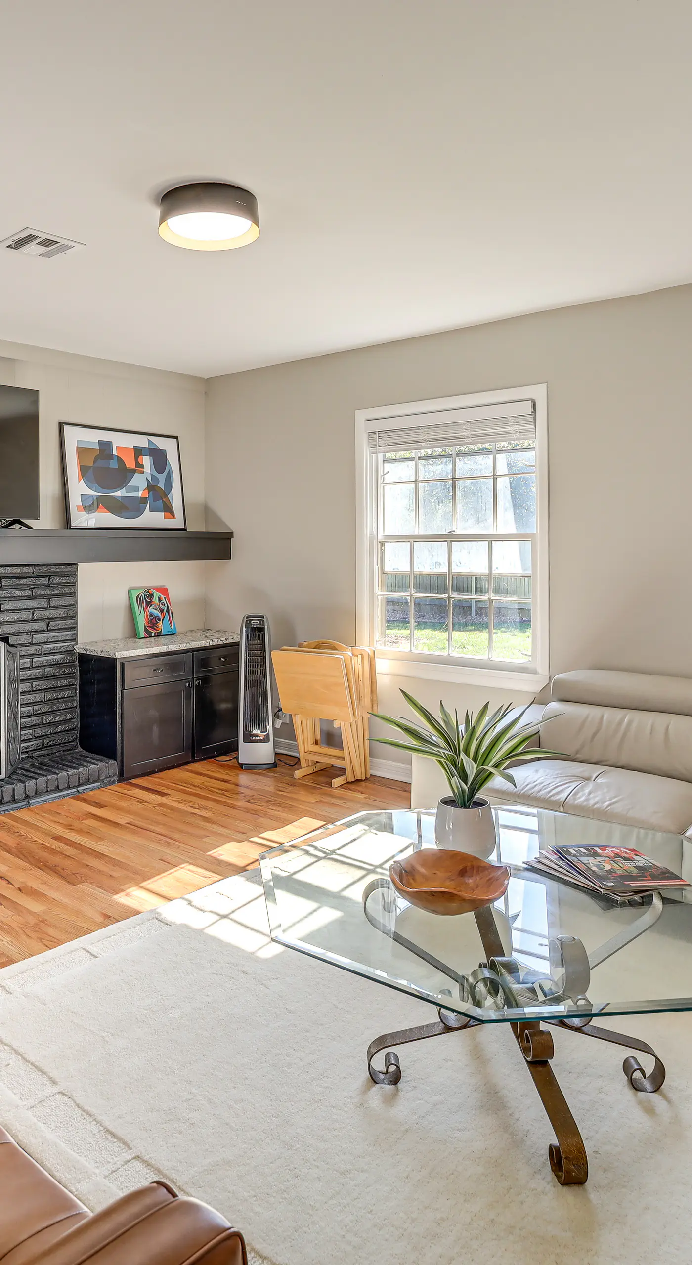 Pet-Friendly Home w/ Yard: 8 Mi to Downtown Tulsa!