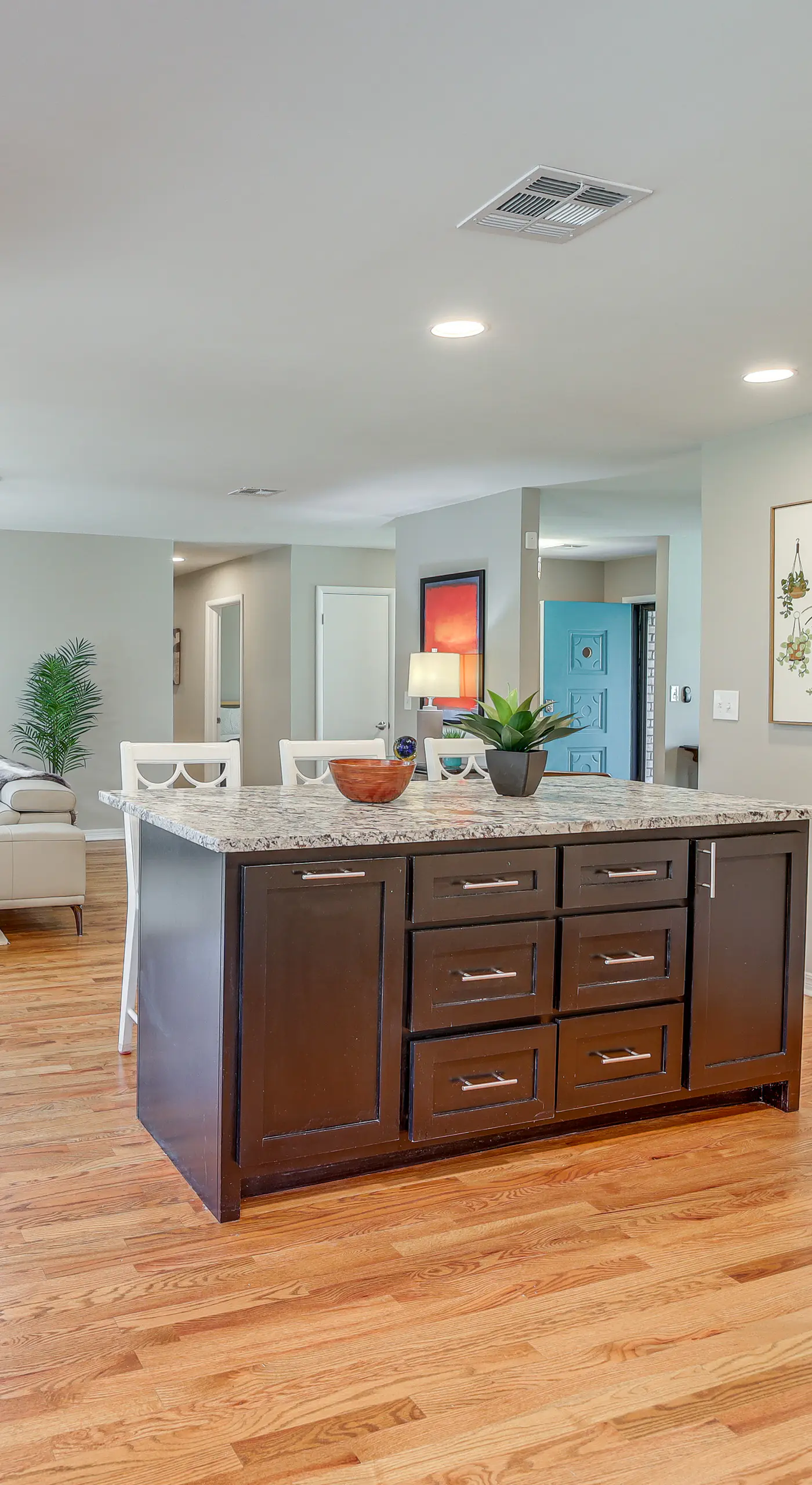 Pet-Friendly Home w/ Yard: 8 Mi to Downtown Tulsa!