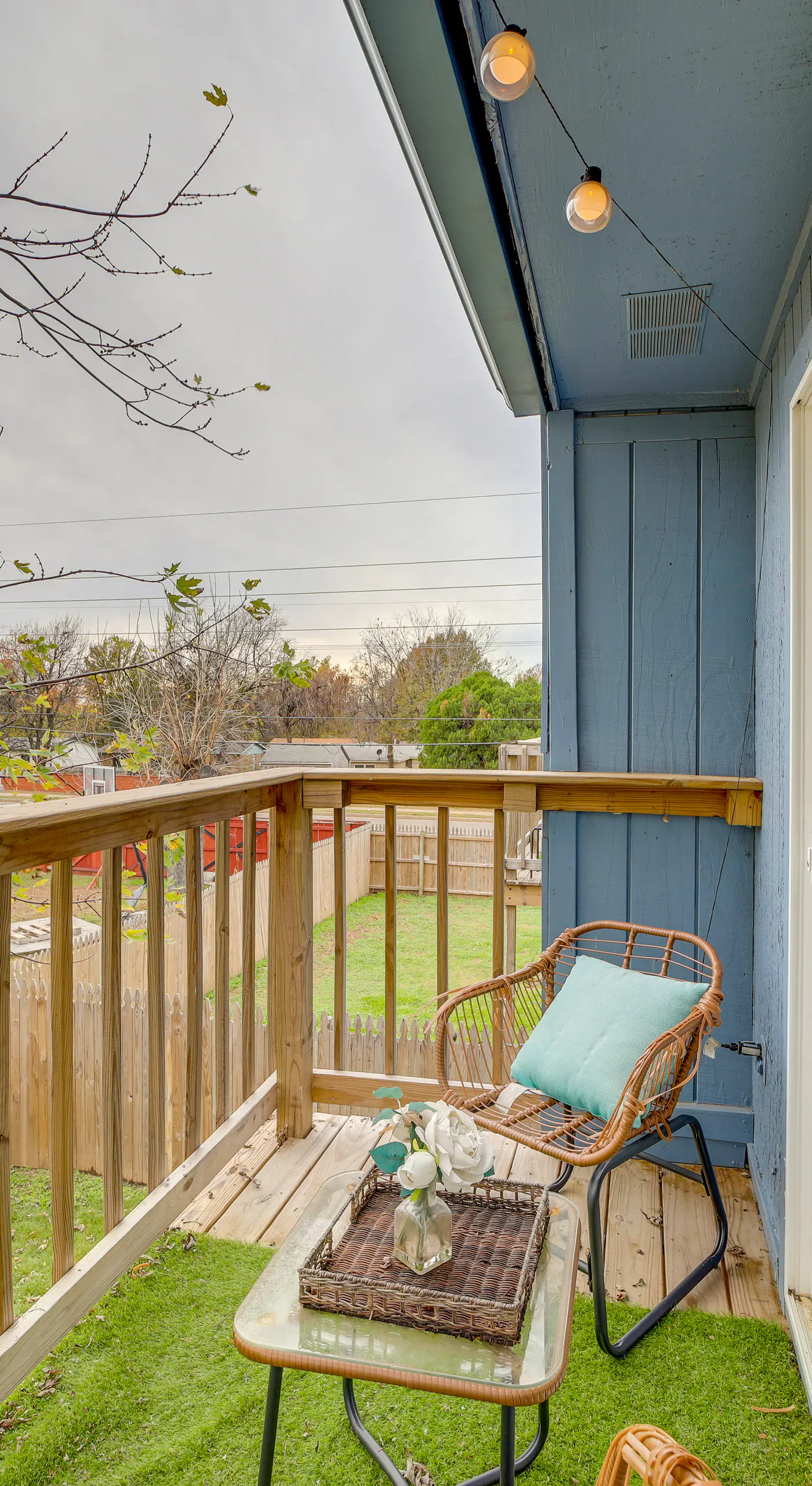 Pet-Friendly Retreat w/ Yard, 12 Mi to Dtwn Tulsa
