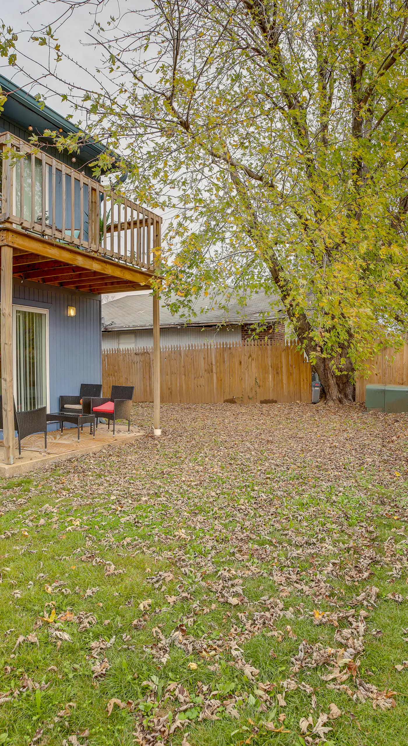 Pet-Friendly Retreat w/ Yard, 12 Mi to Dtwn Tulsa