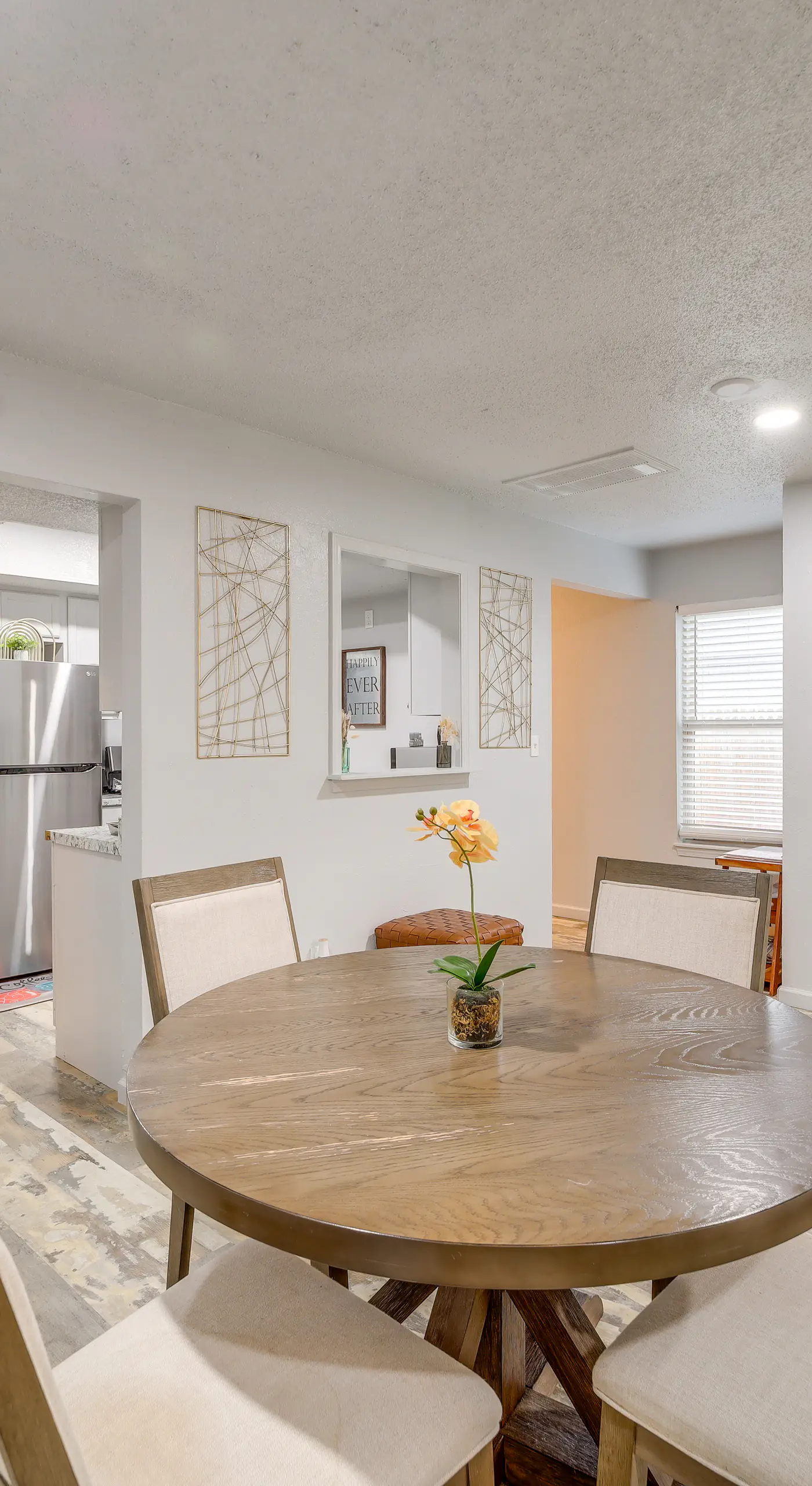 Pet-Friendly Retreat w/ Yard, 12 Mi to Dtwn Tulsa