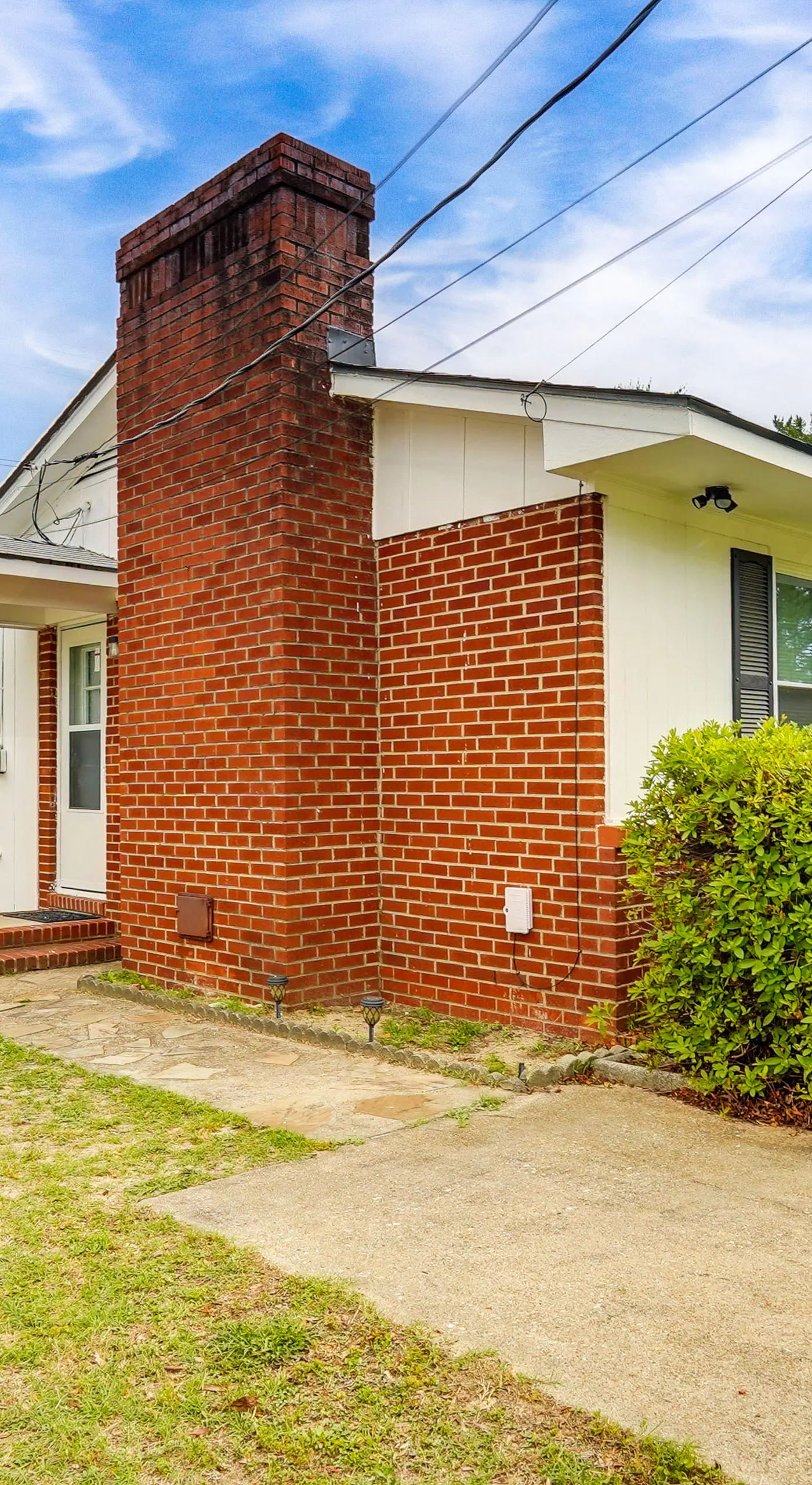 5 Mi to Dtwn: Family-Friendly Fayetteville Home!