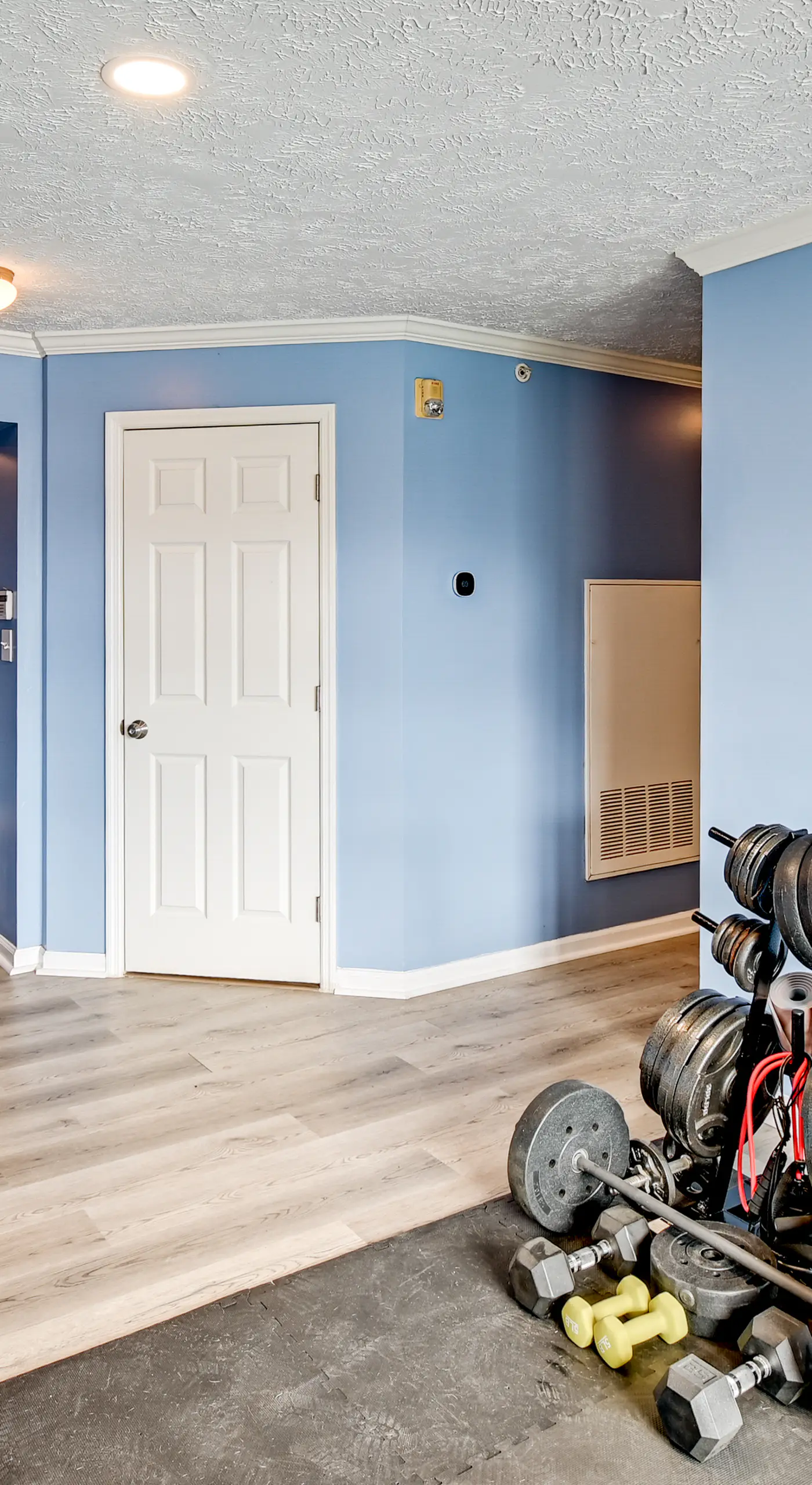 Fayetteville Autumn Escape: Lake Views + Home Gym