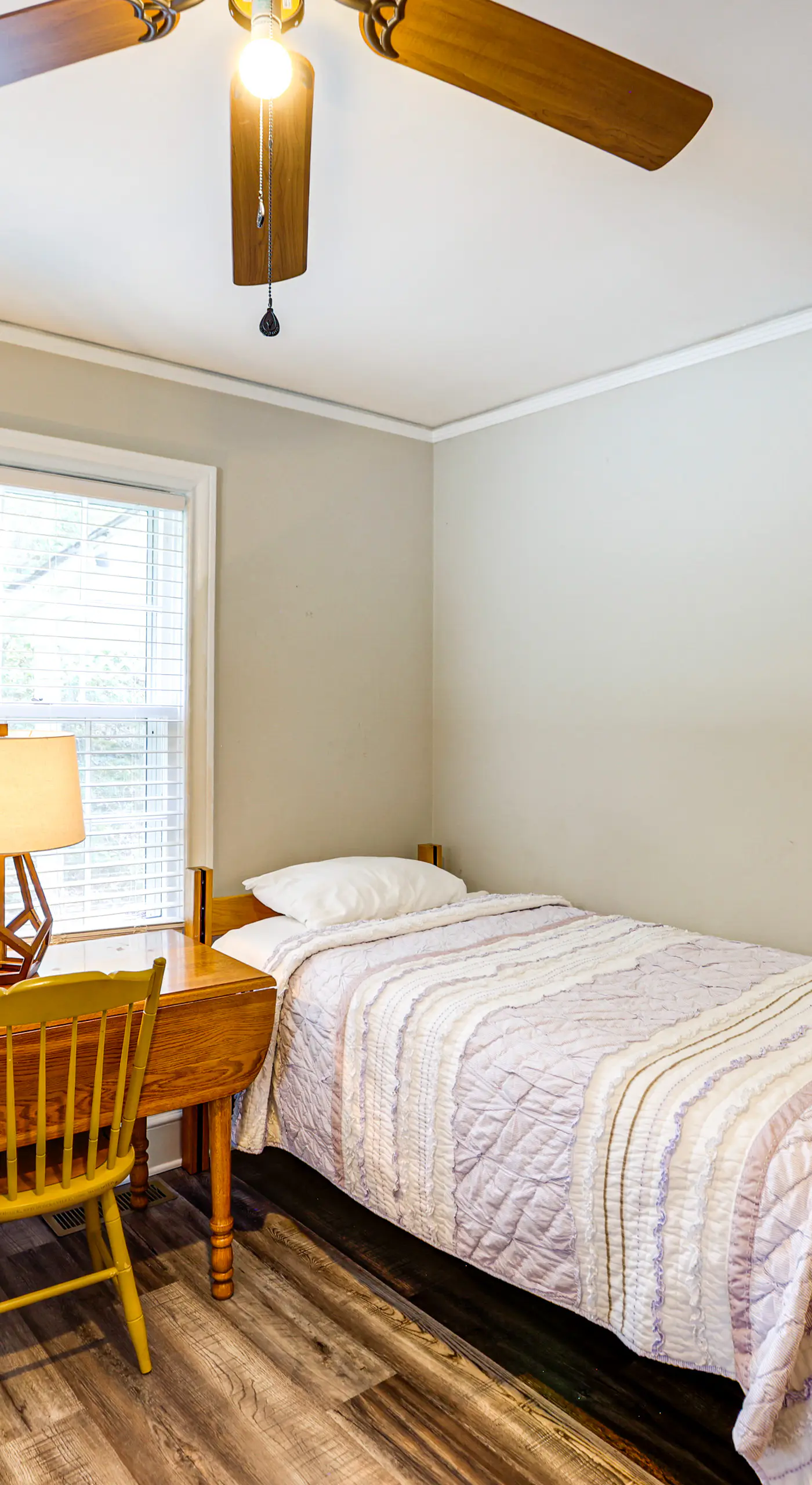 < 1 Mi to Paris Mtn State Park: Retreat w/ Deck!