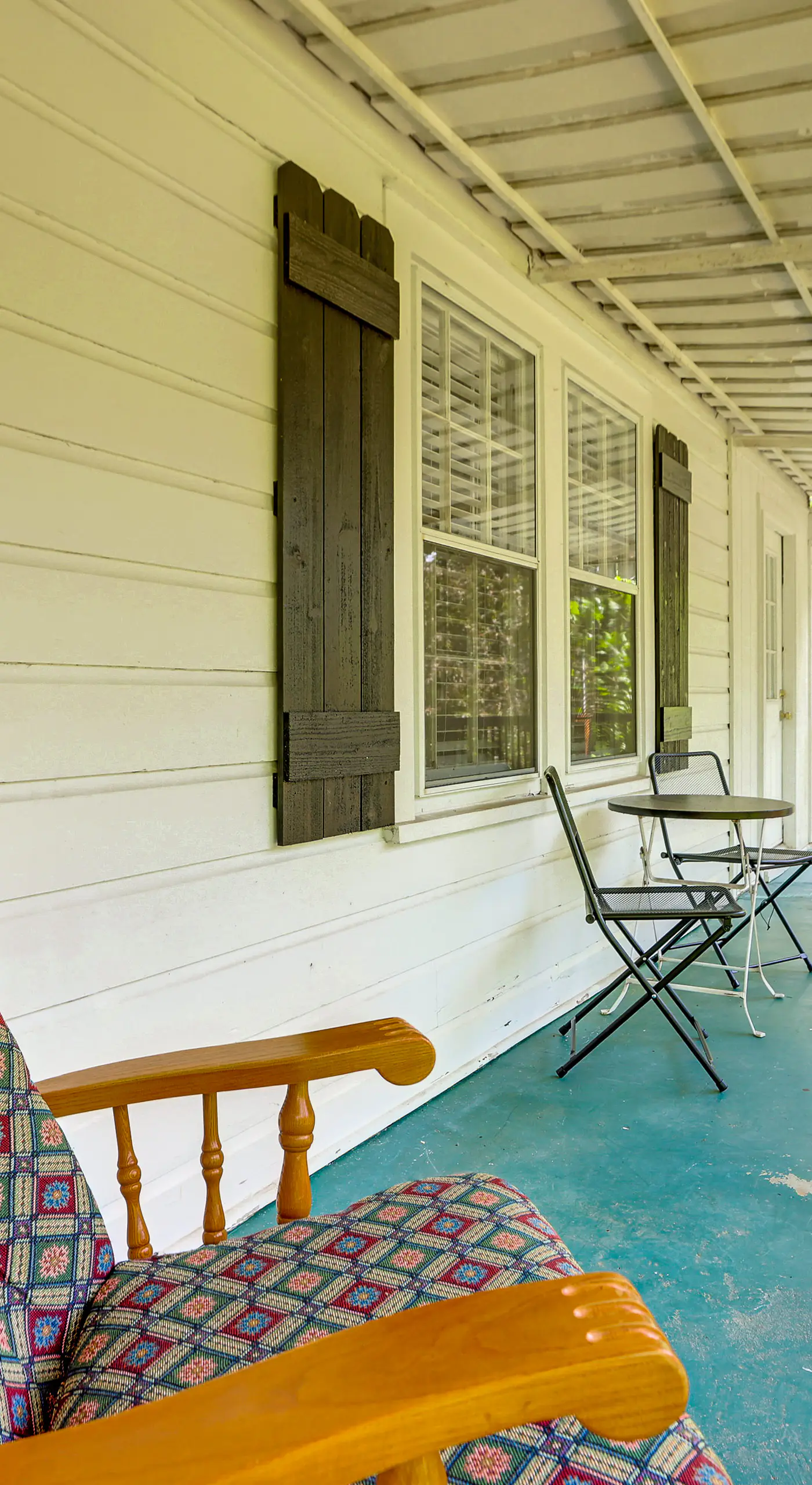 < 1 Mi to Paris Mtn State Park: Retreat w/ Deck!