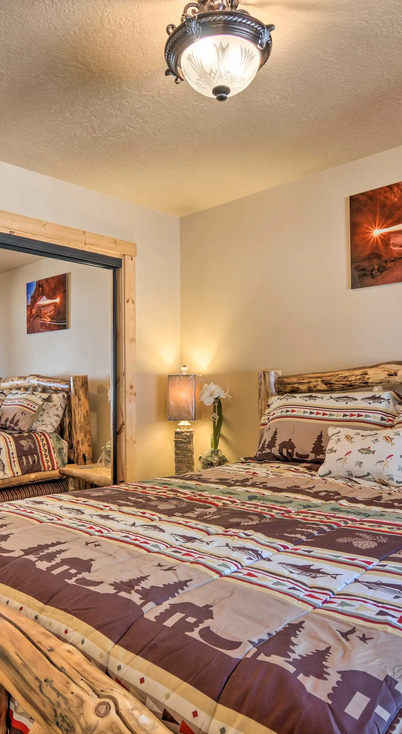 Whistling Woods Cabin: Meadow Views + Gas Grill!