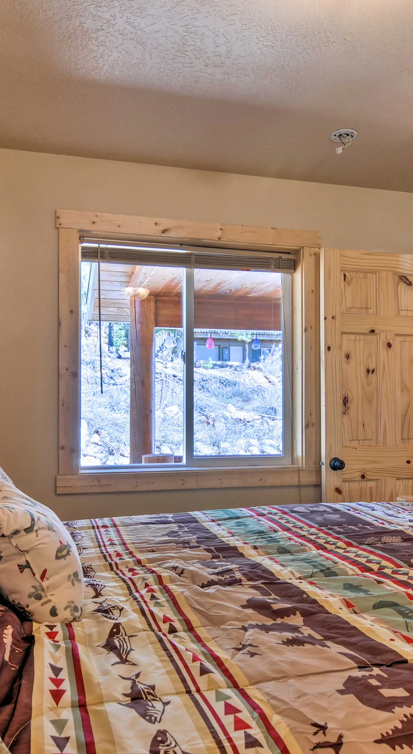 Whistling Woods Cabin: Meadow Views + Gas Grill!
